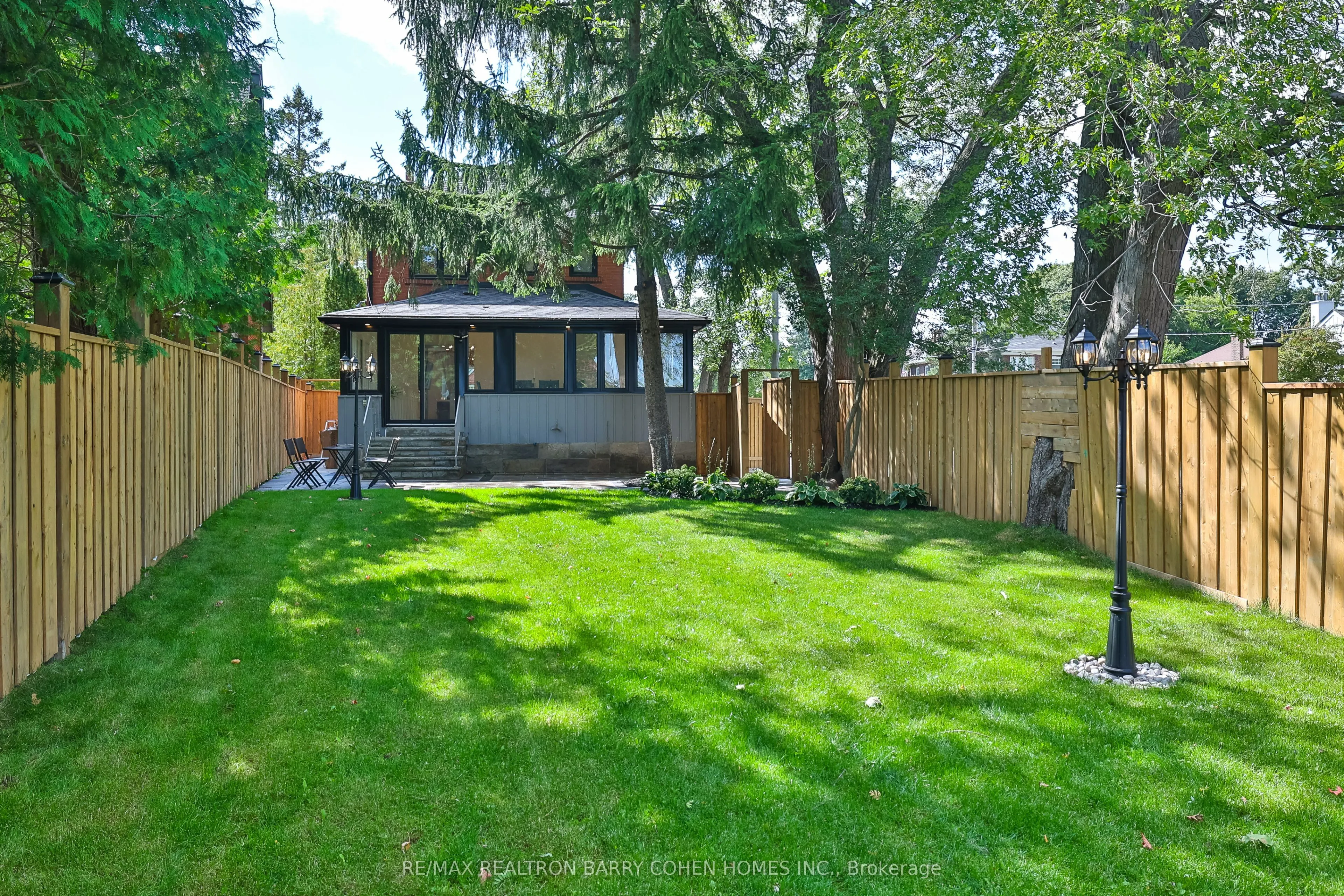 1 Wanless Crescent