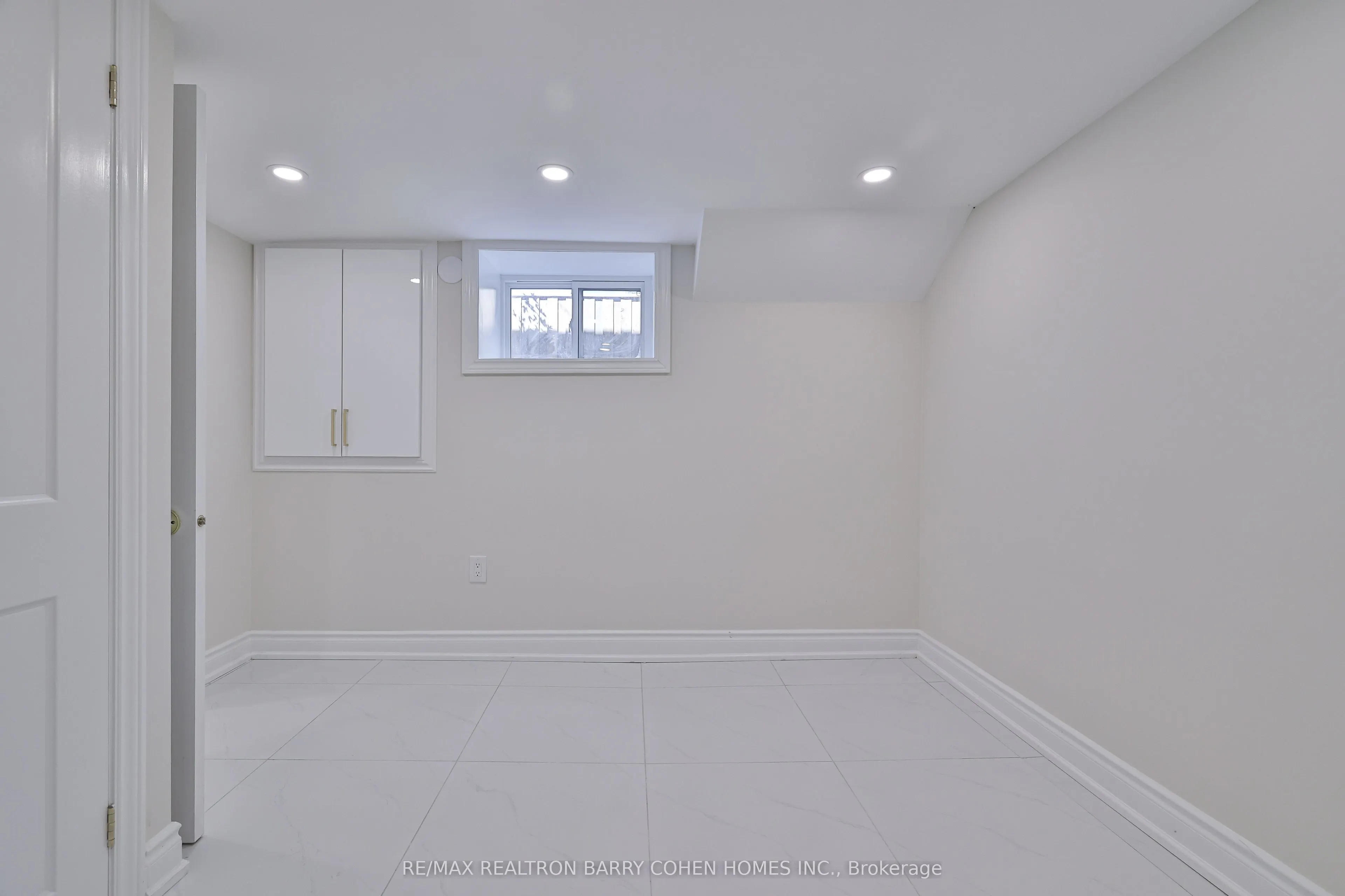 1 Wanless Crescent