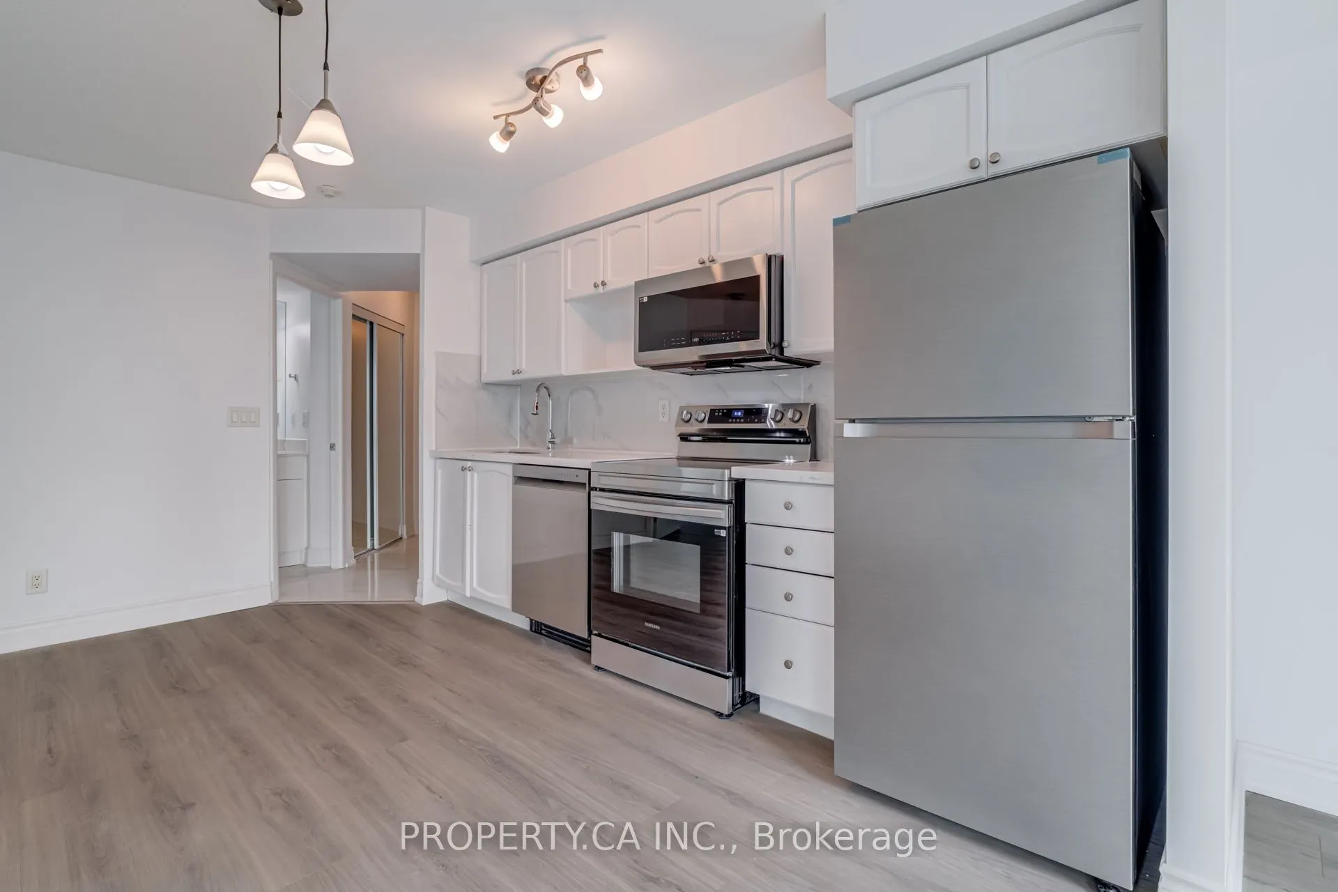 18 Yonge Street, #1213