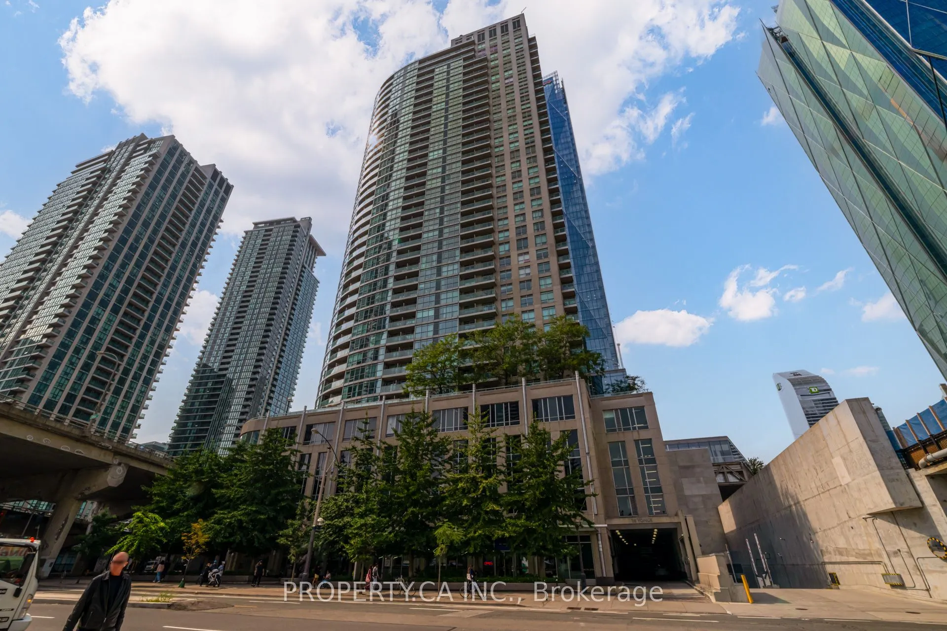 18 Yonge Street, #1213
