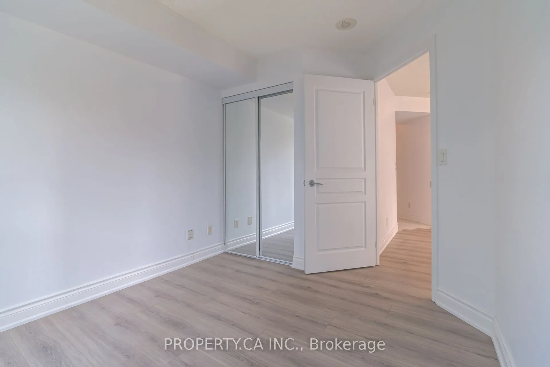 18 Yonge Street, #1213