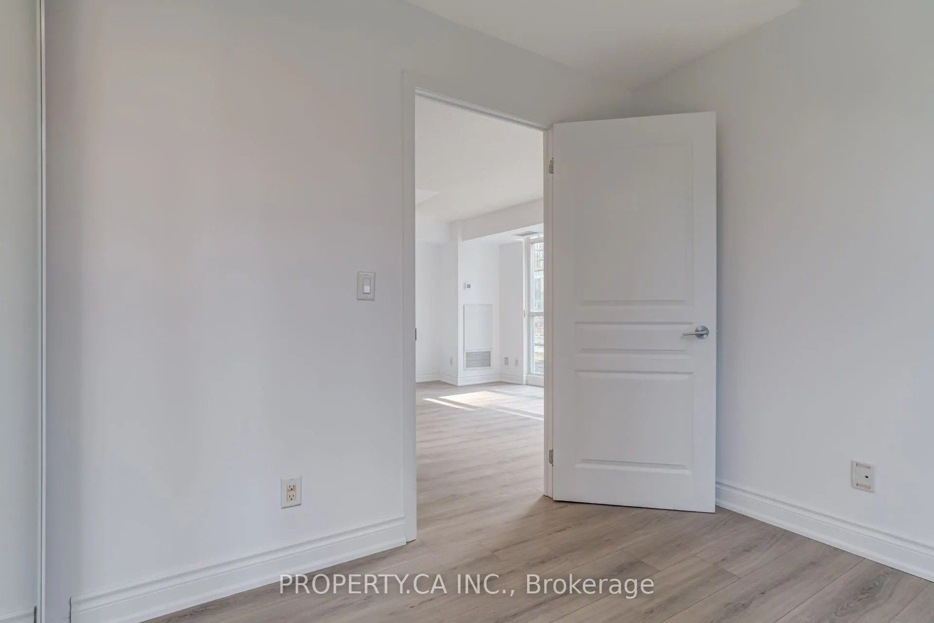 18 Yonge Street, #1213
