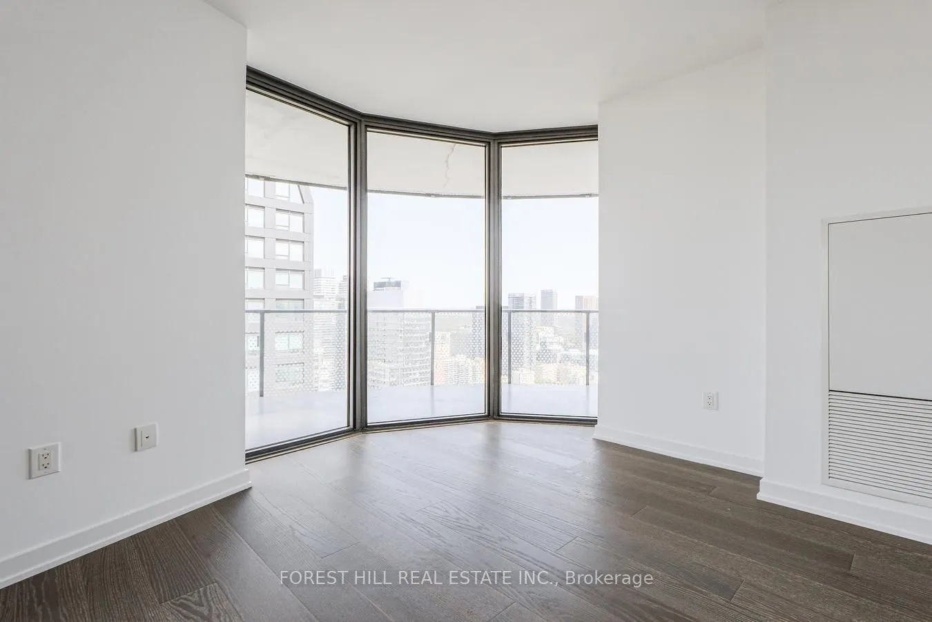 11 Wellesley Street W, #4611