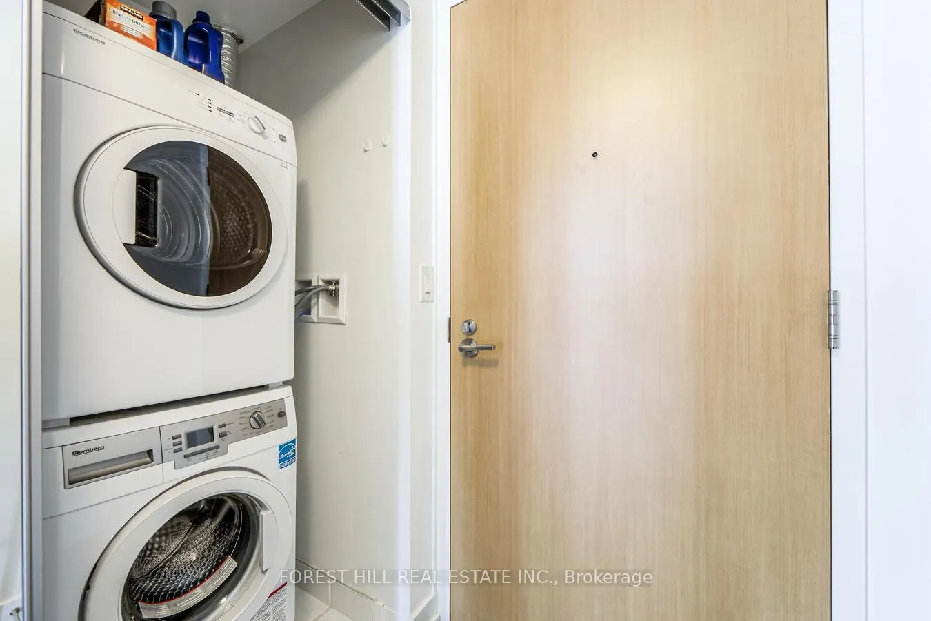 11 Wellesley Street W, #4611