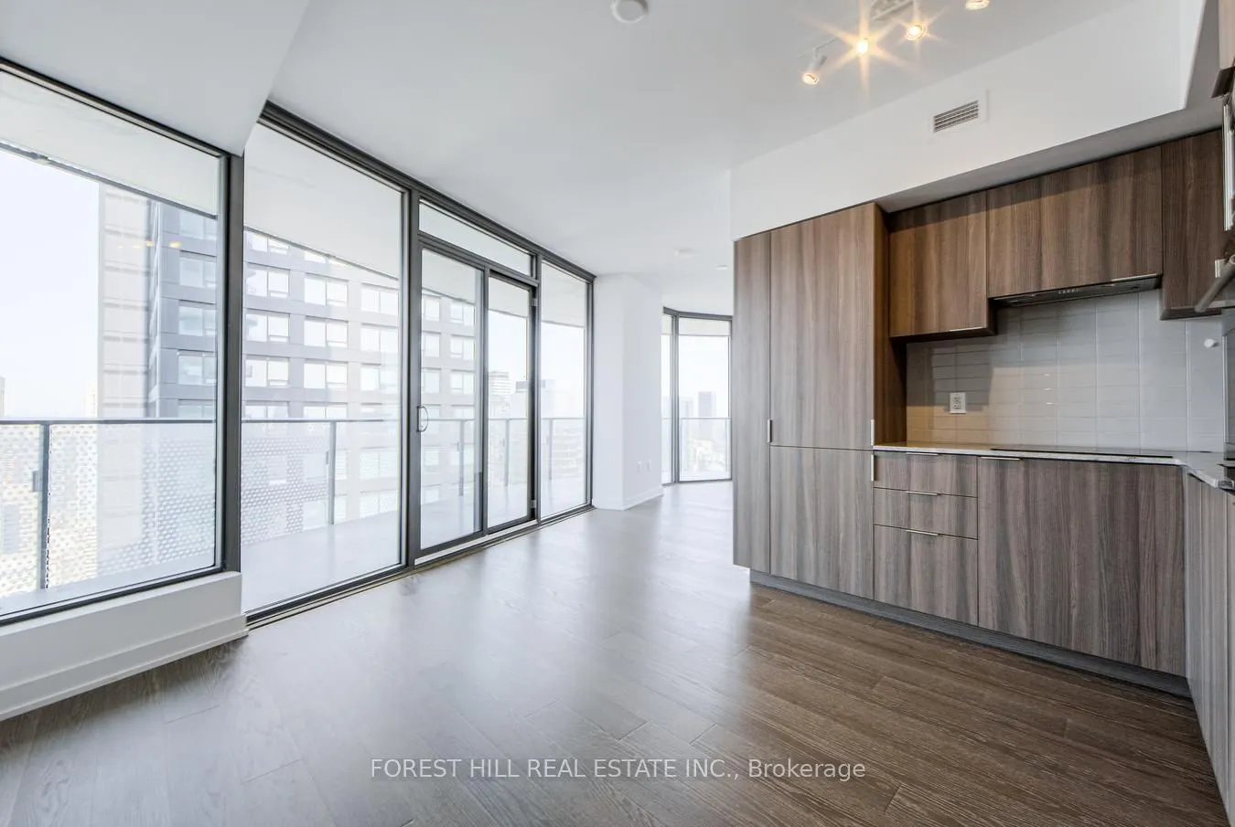 11 Wellesley Street W, #4611