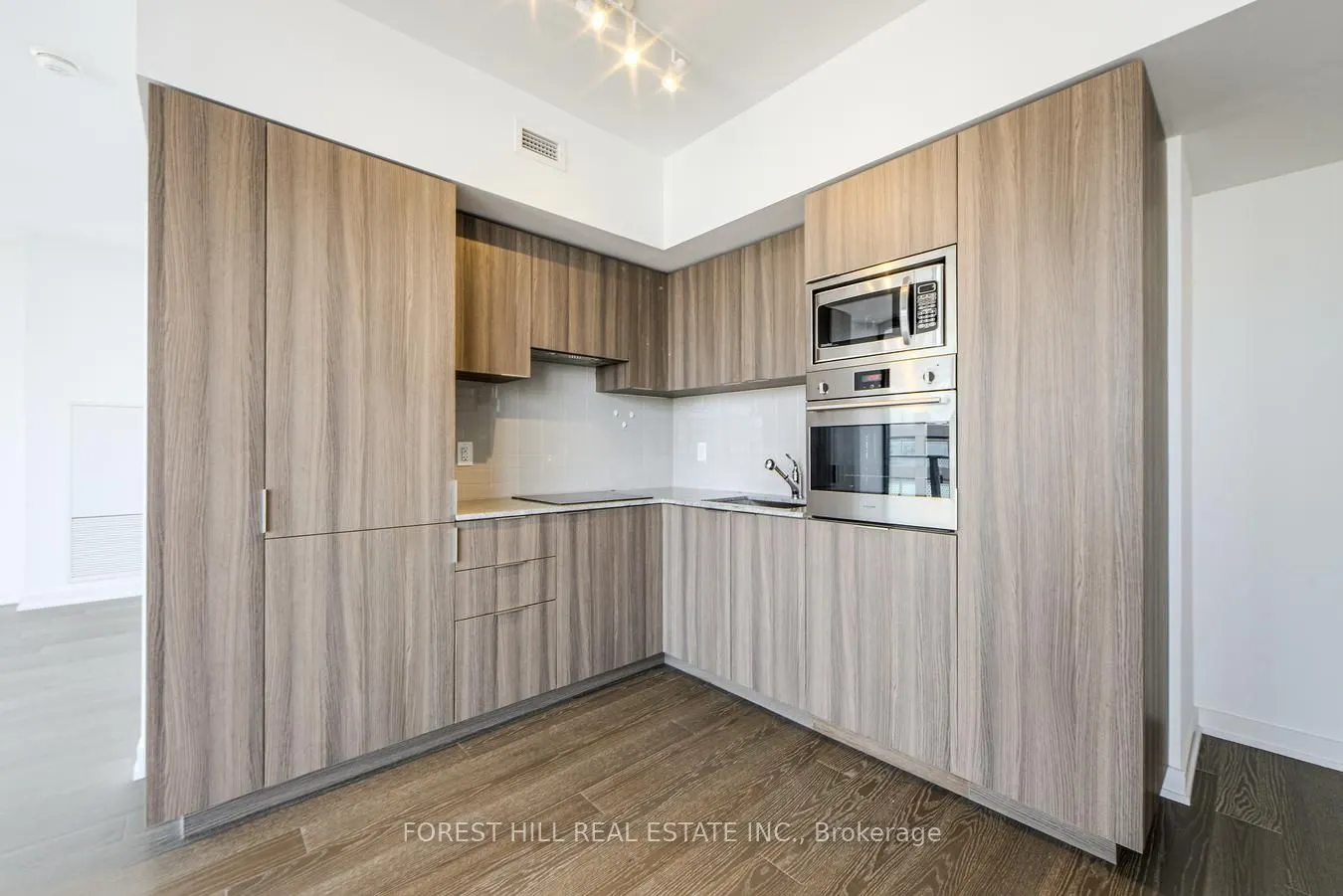 11 Wellesley Street W, #4611