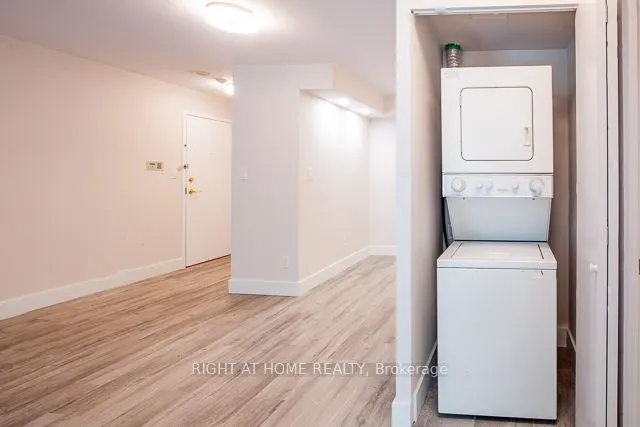 398 EGLINTON Avenue E, #306