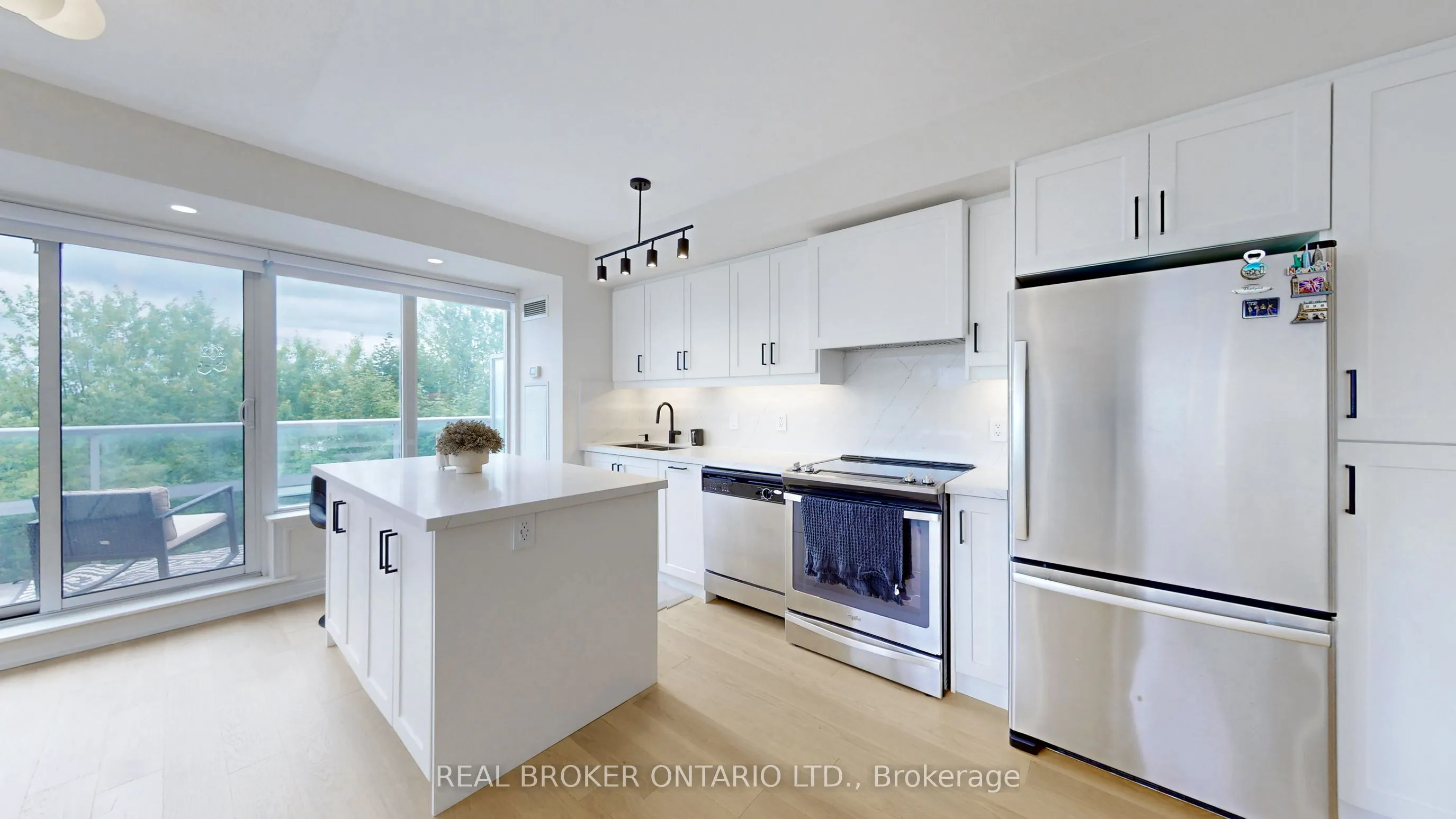 701 Sheppard Avenue W, #415