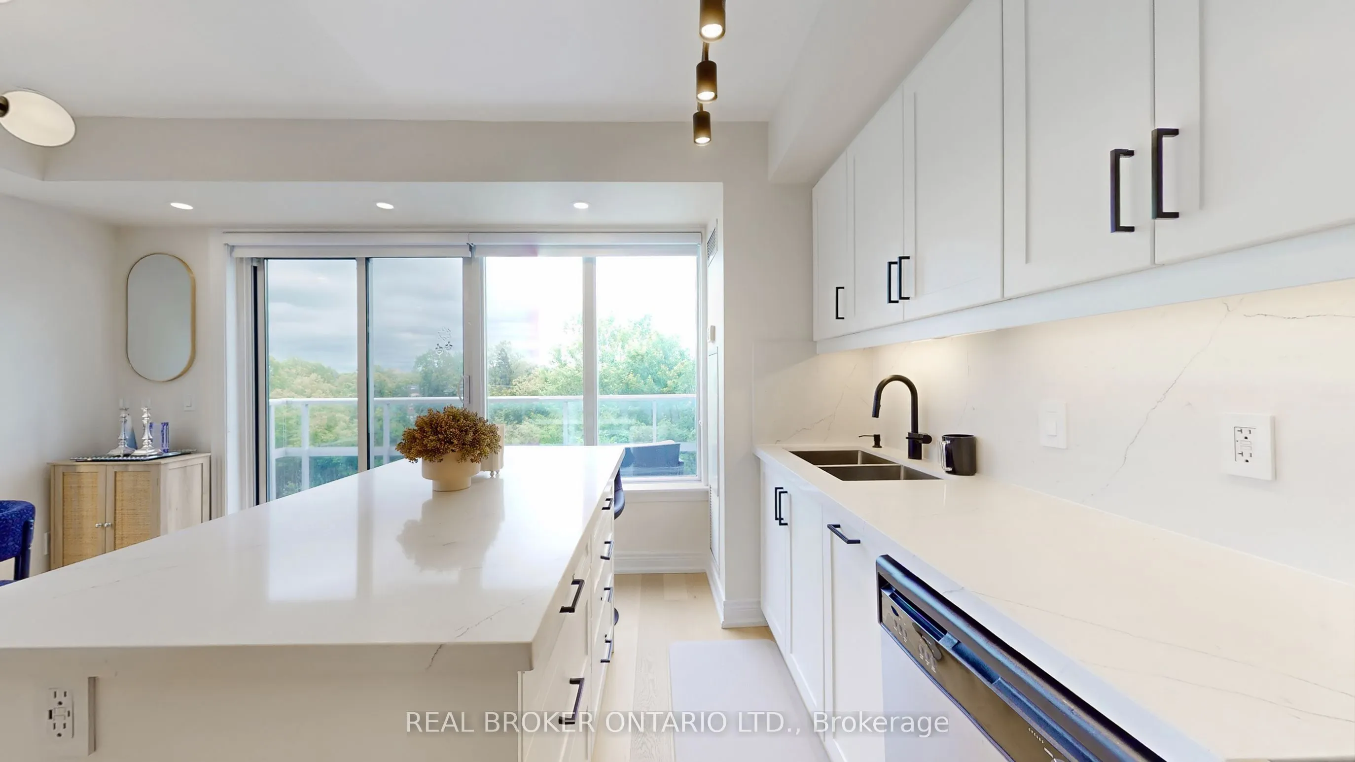 701 Sheppard Avenue W, #415