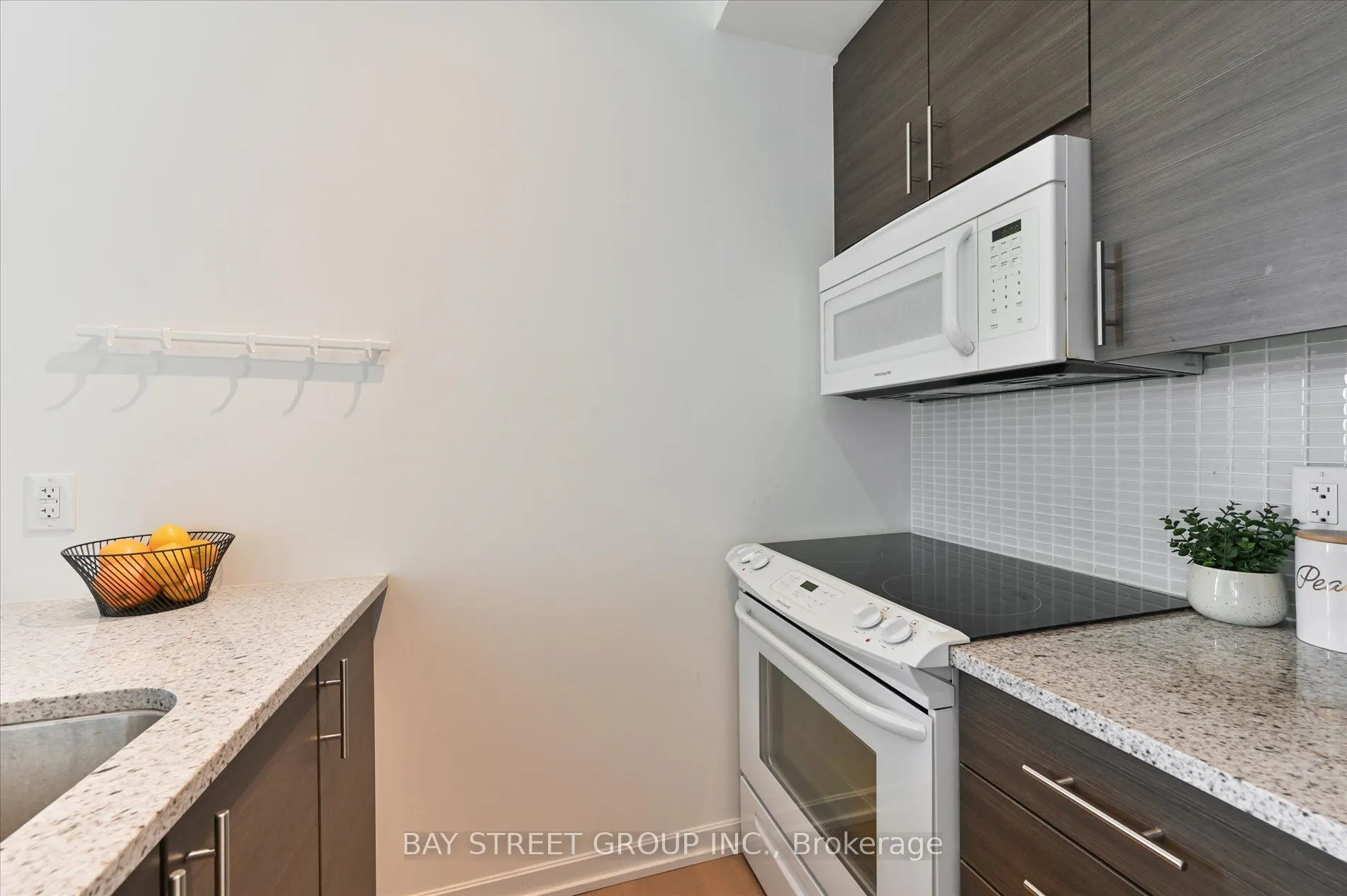 70 Forest Manor Road, #2202