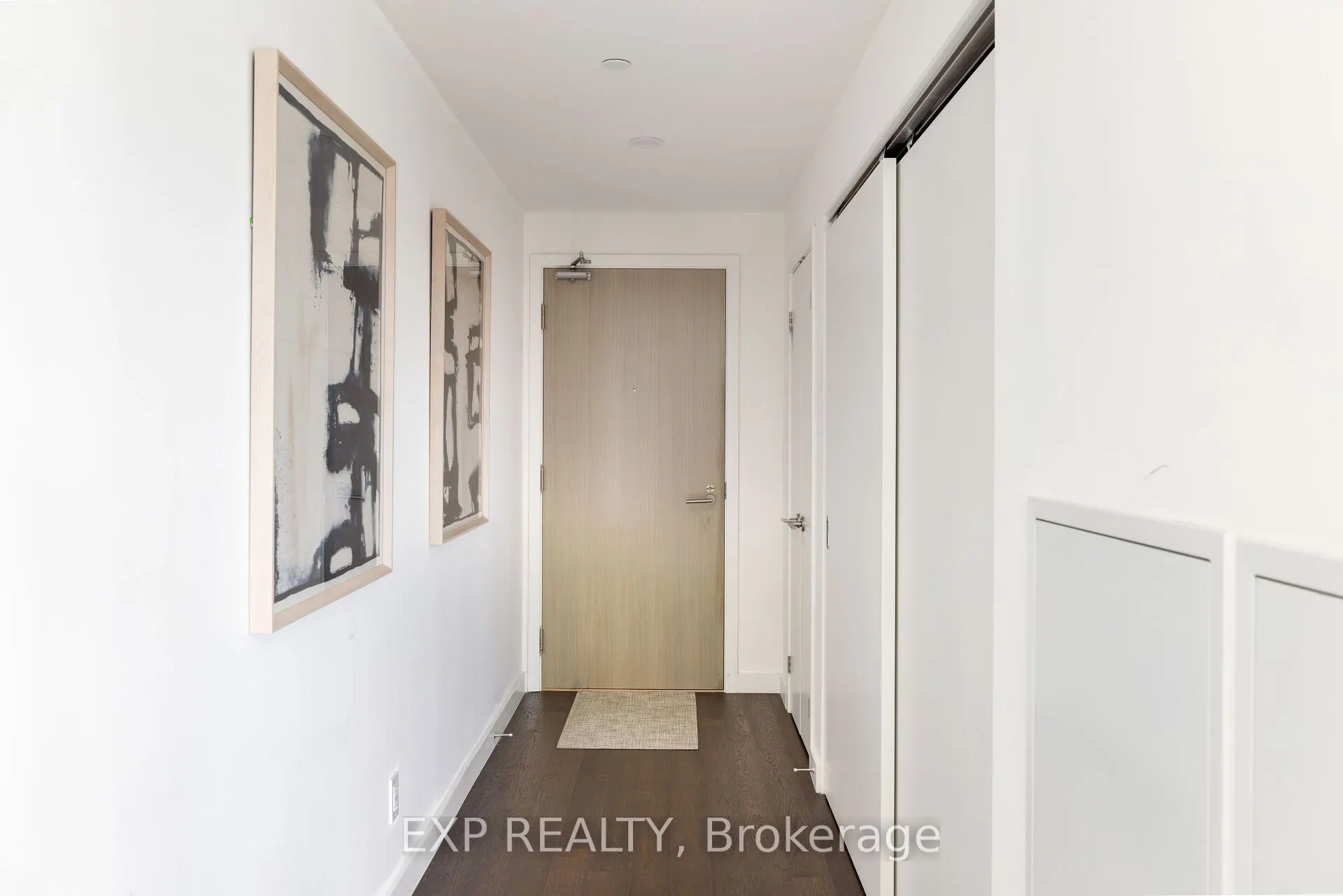 111 Bathurst Street, #1407