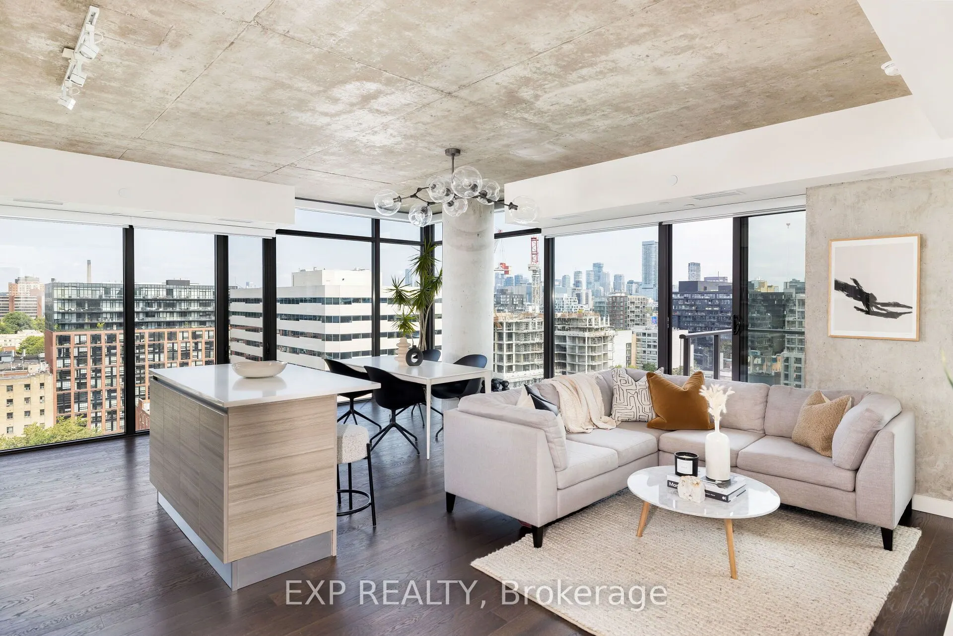 111 Bathurst Street, #1407