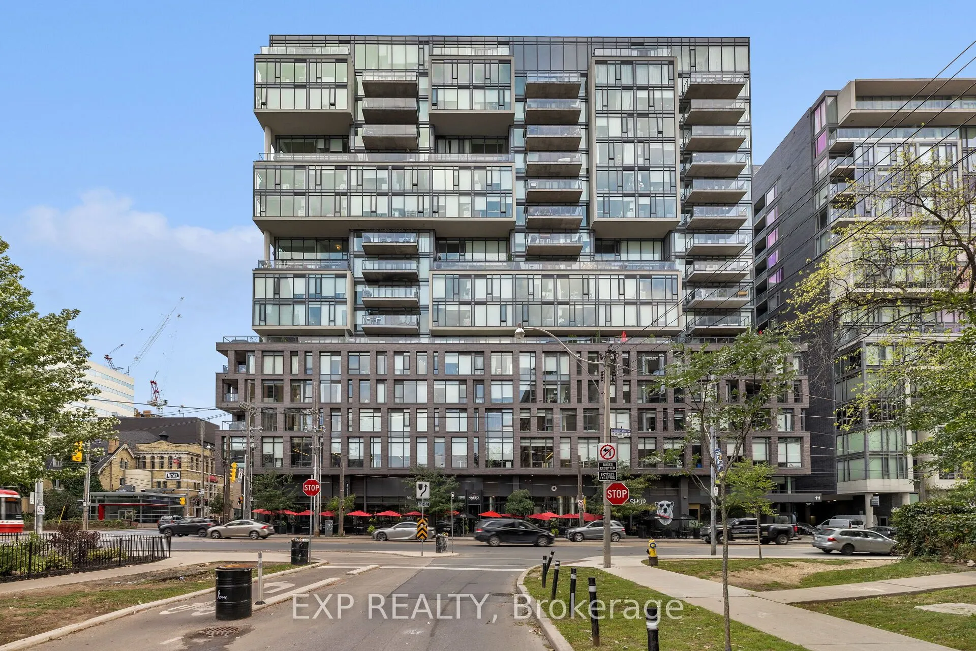 111 Bathurst Street, #1407
