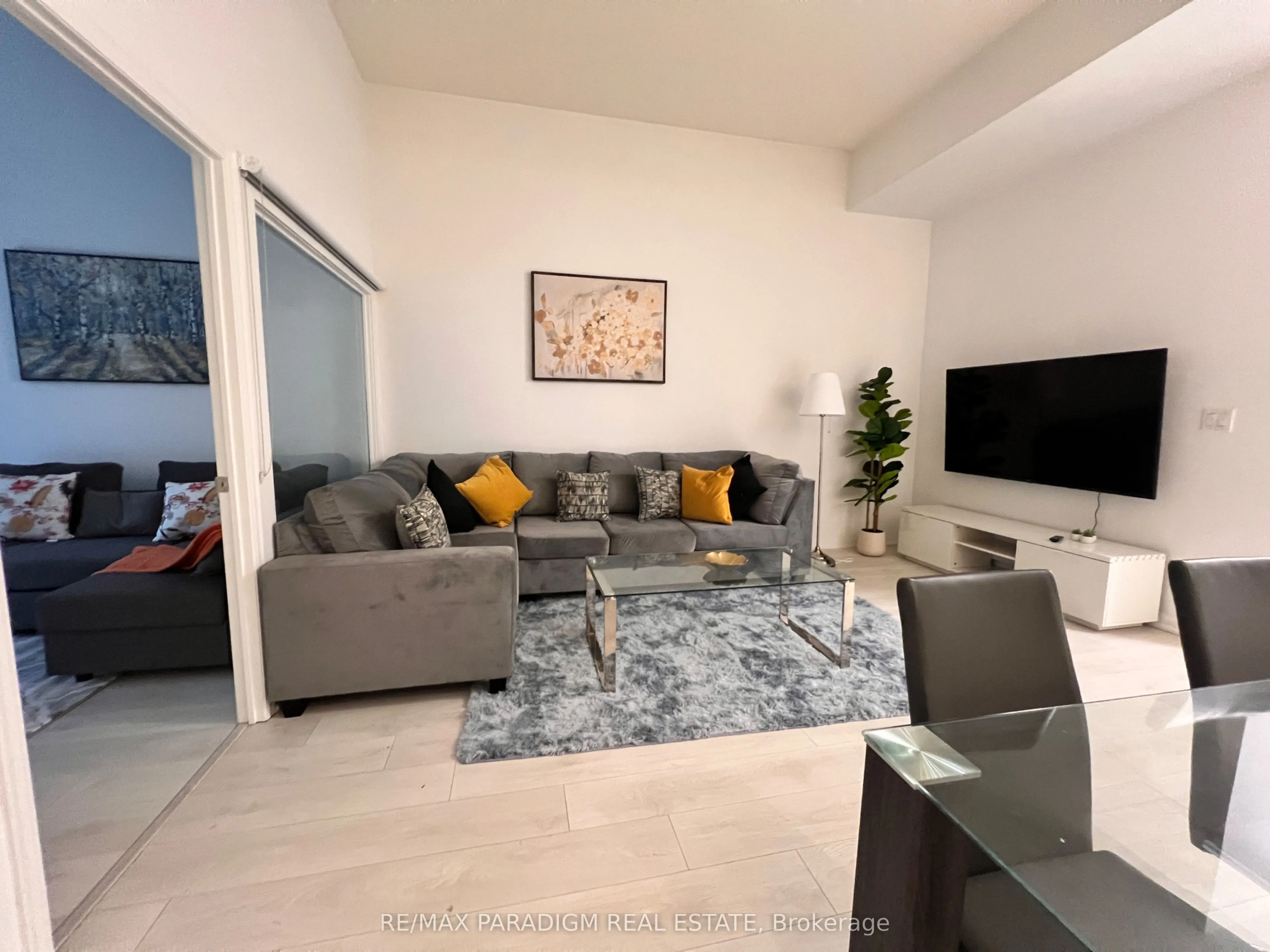 35 Bastion Street, #109