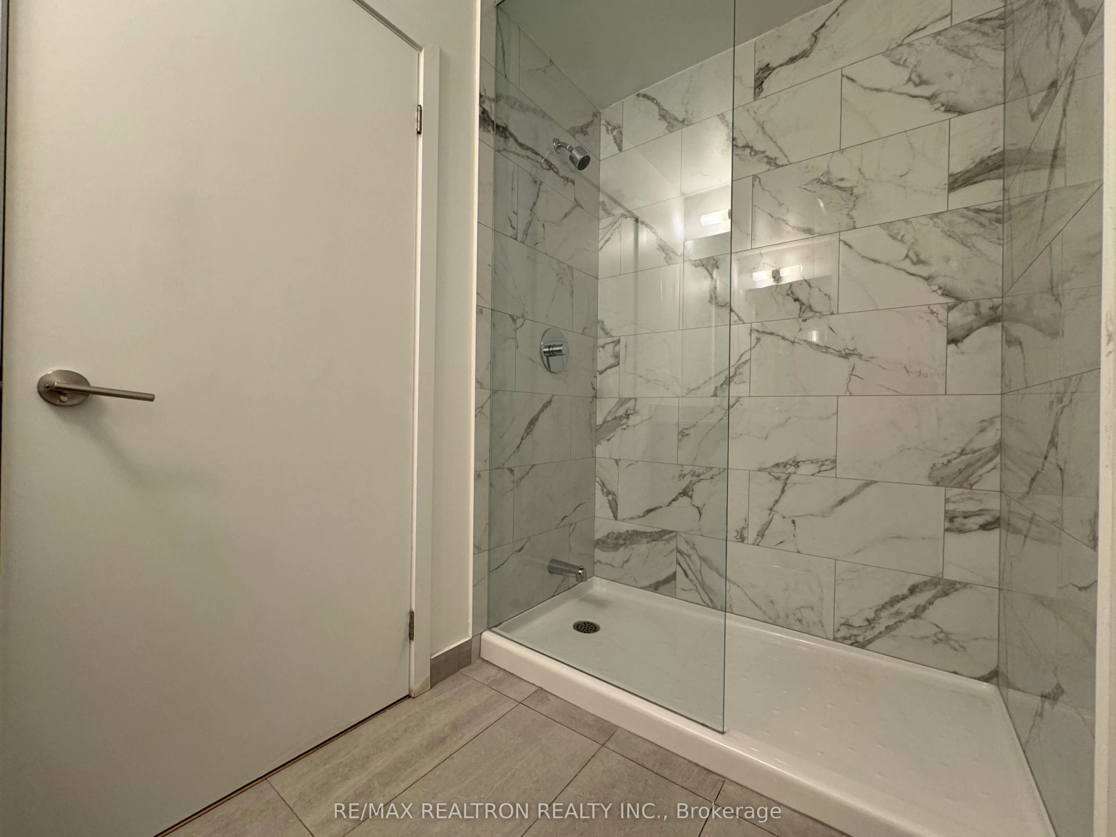 38 Forest Manor Road, #1805