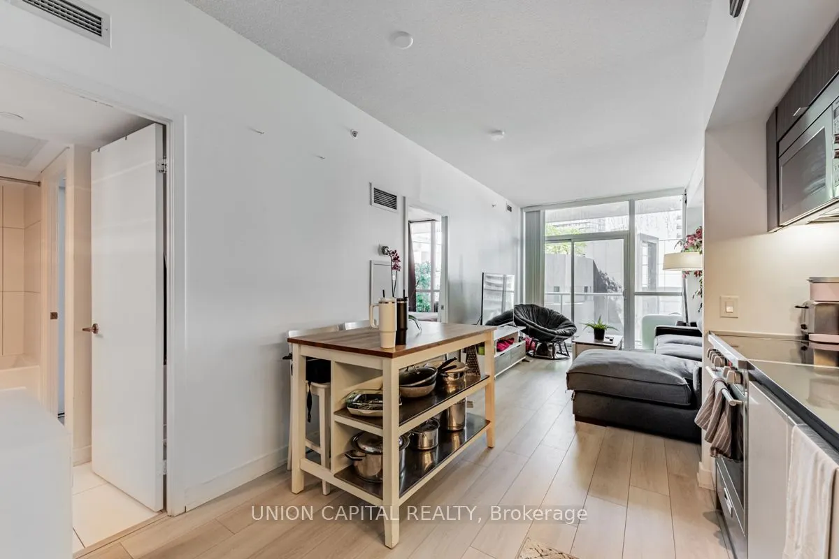 75 Queens Wharf Road, #612