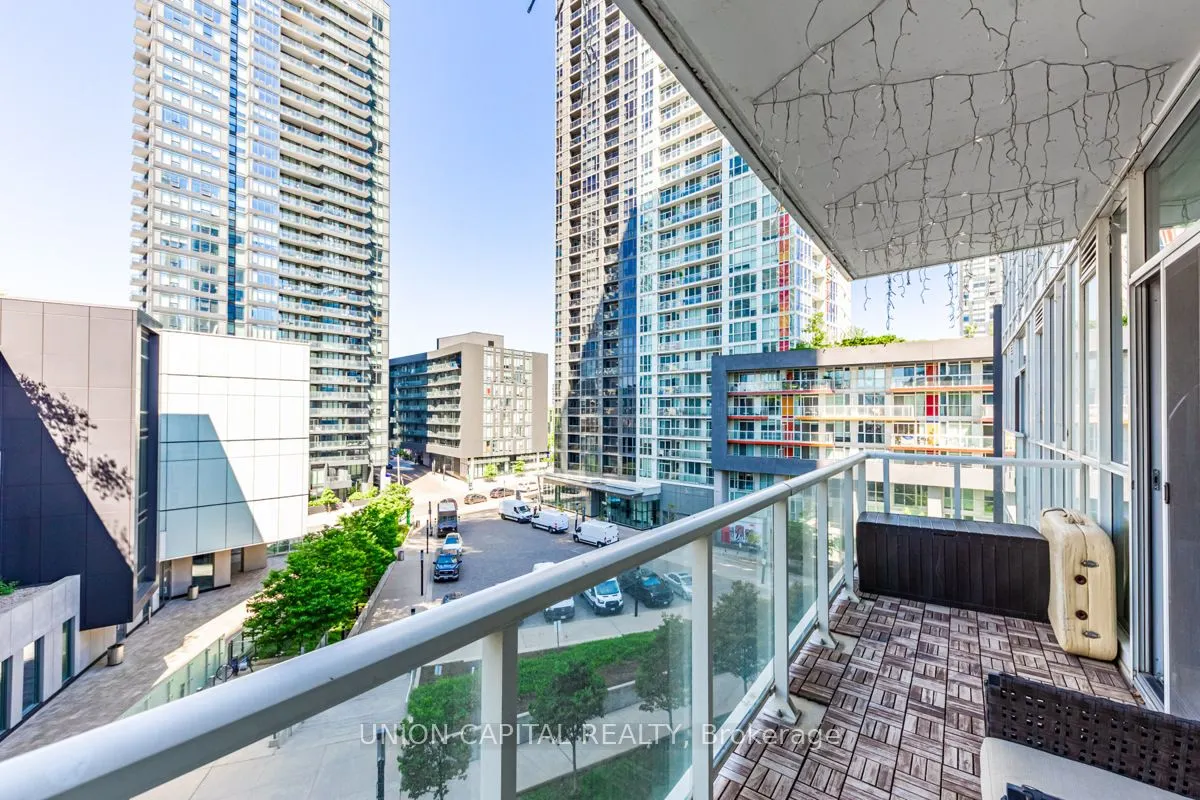 75 Queens Wharf Road, #612