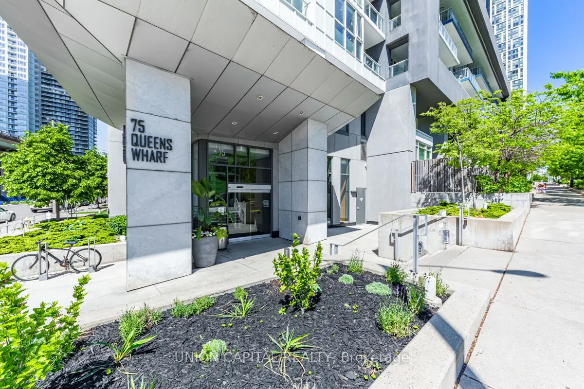 75 Queens Wharf Road, #612