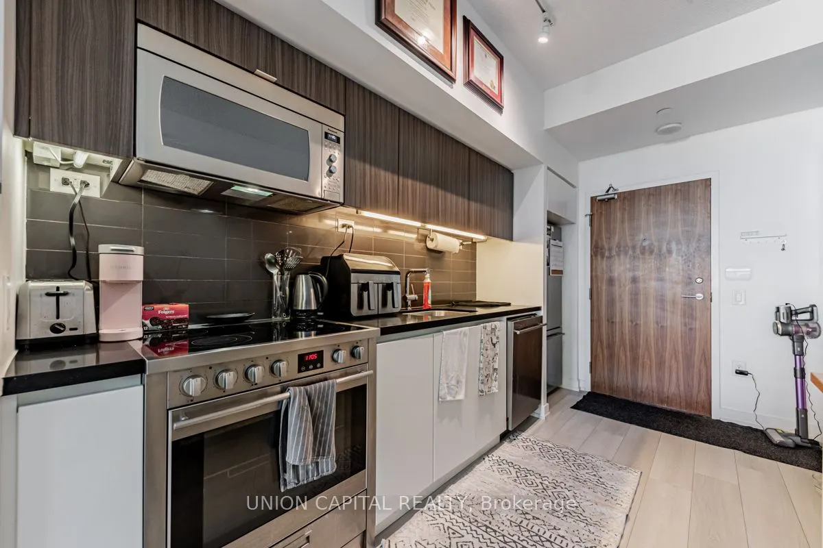 75 Queens Wharf Road, #612