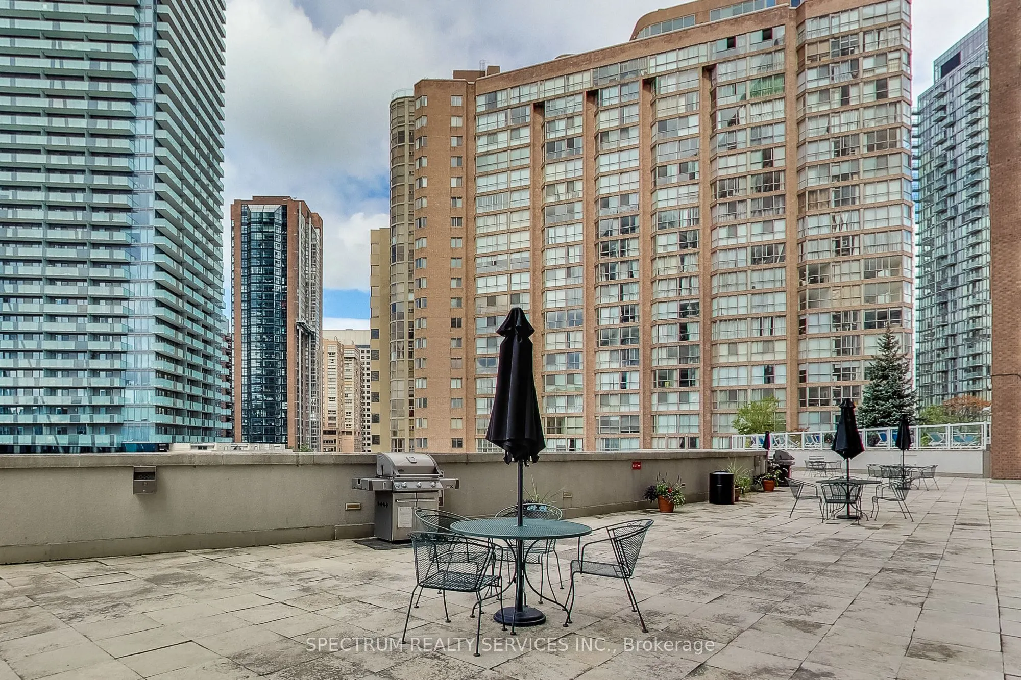 44 St Joseph Street, #1605