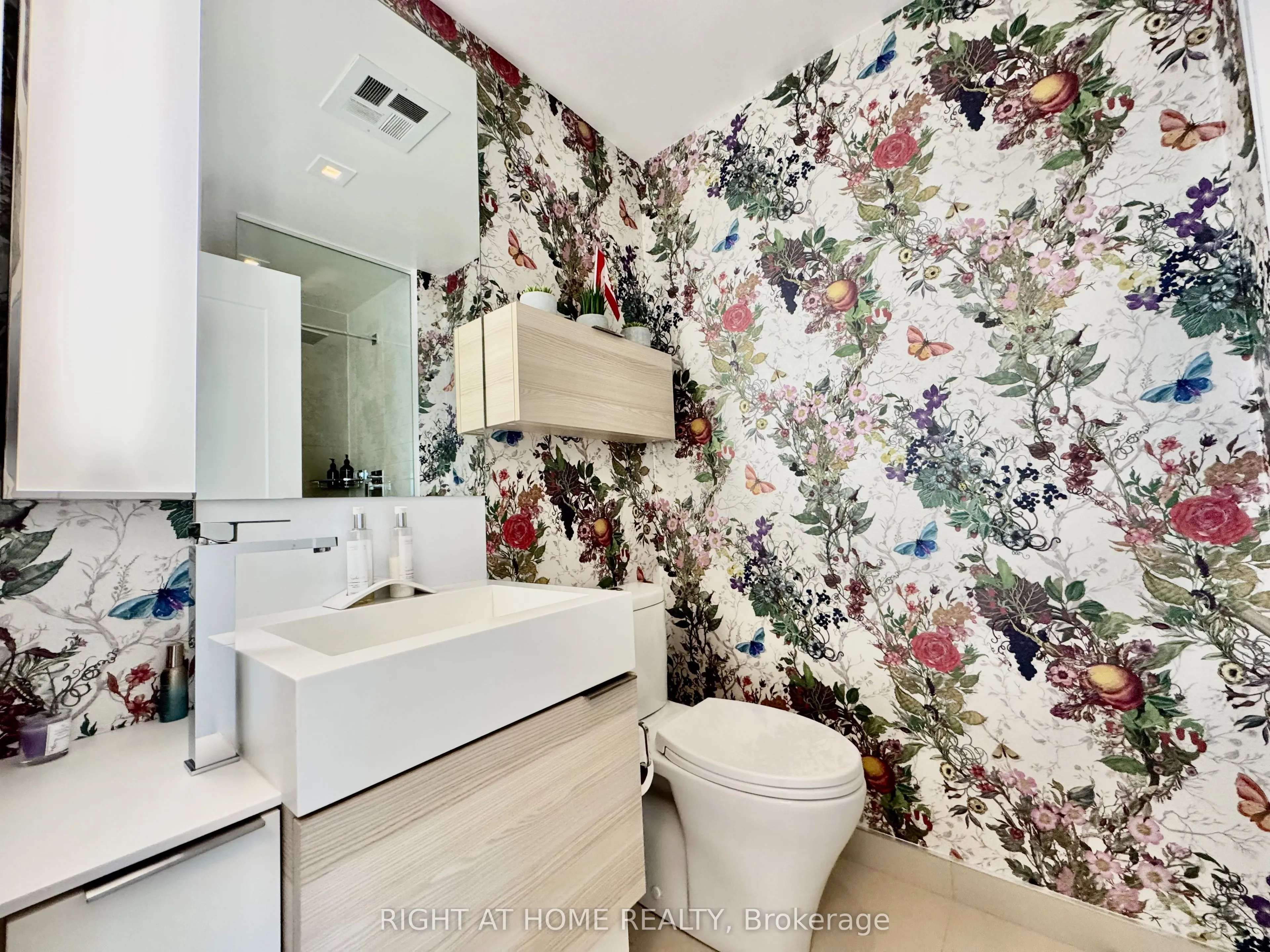 88 Scott Street, #5004