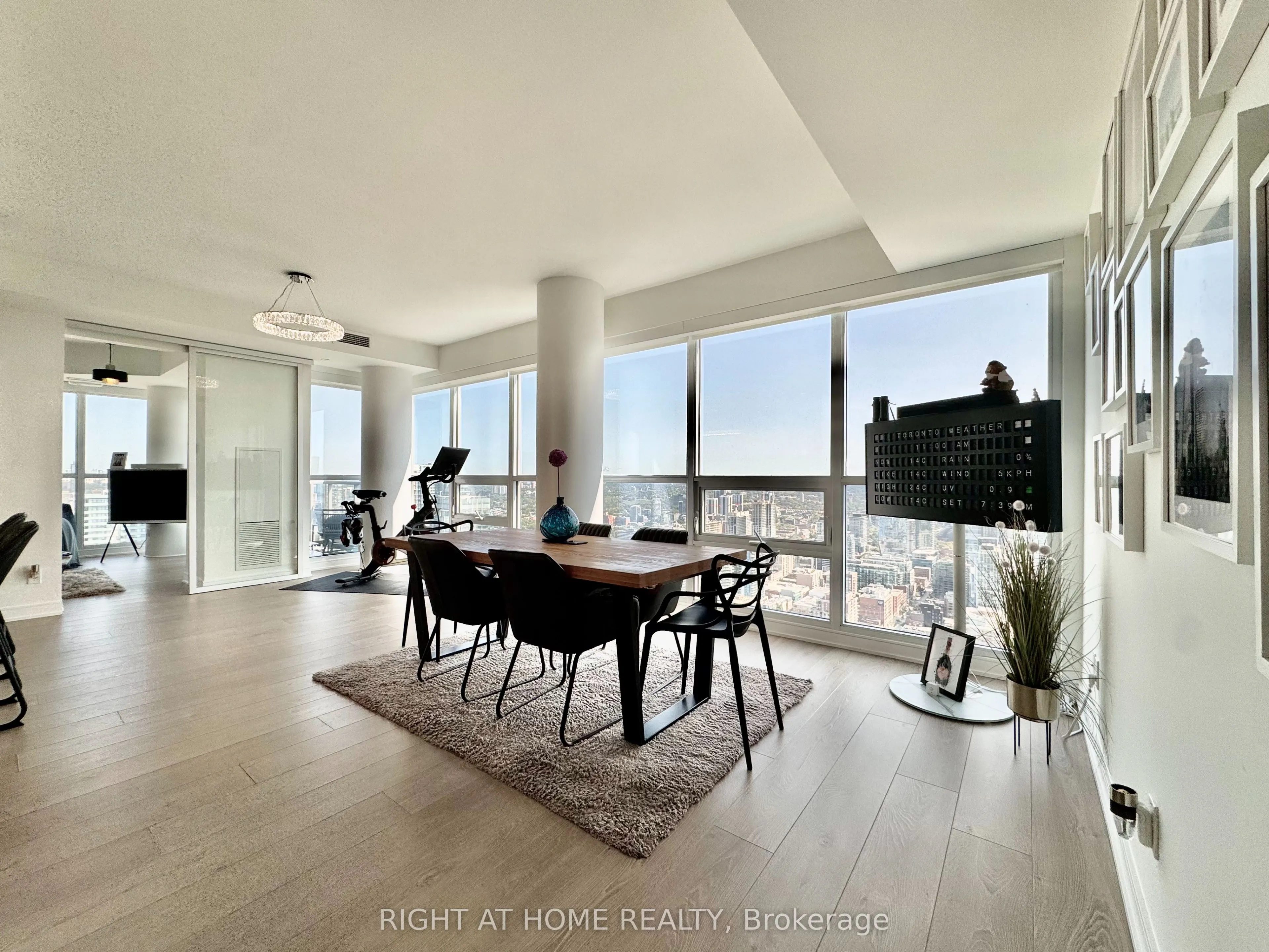 88 Scott Street, #5004