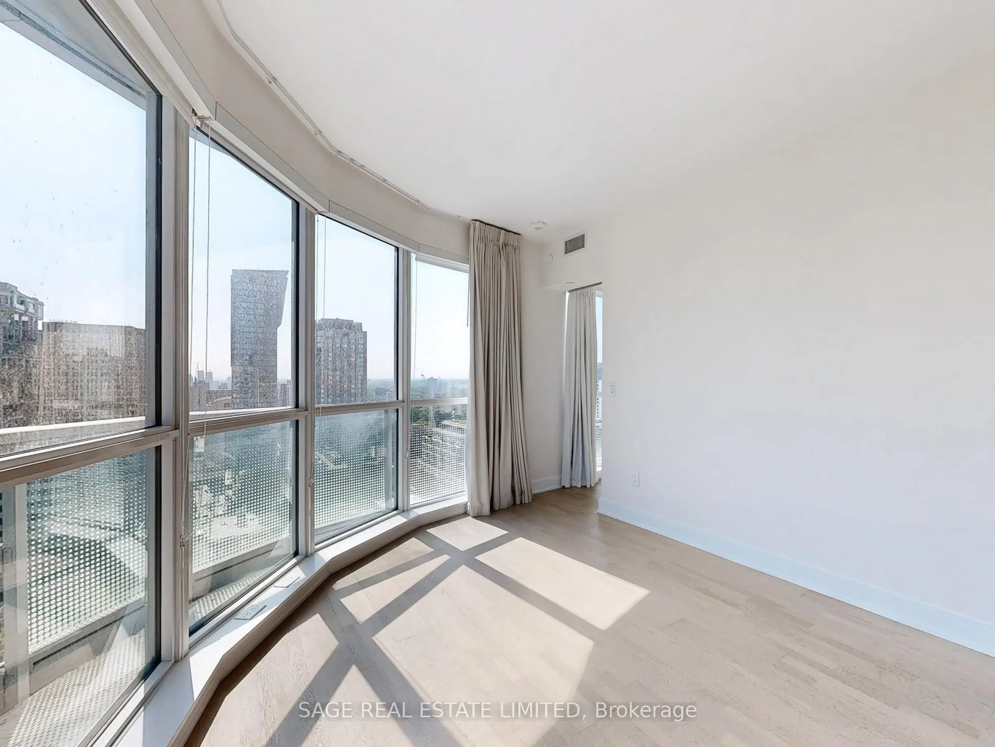 88 Cumberland Street, #2102