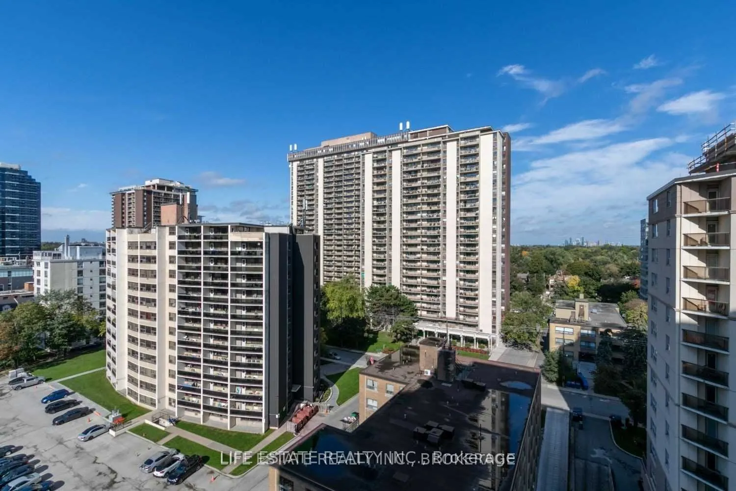 900 Mount Pleasant Road, #1204