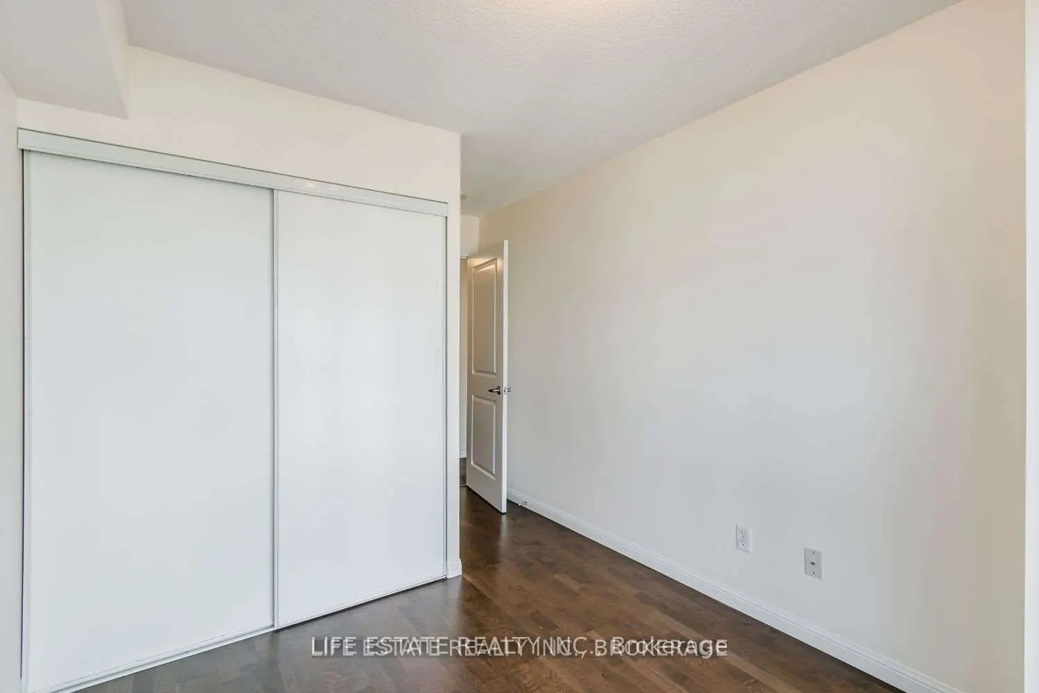 900 Mount Pleasant Road, #1204