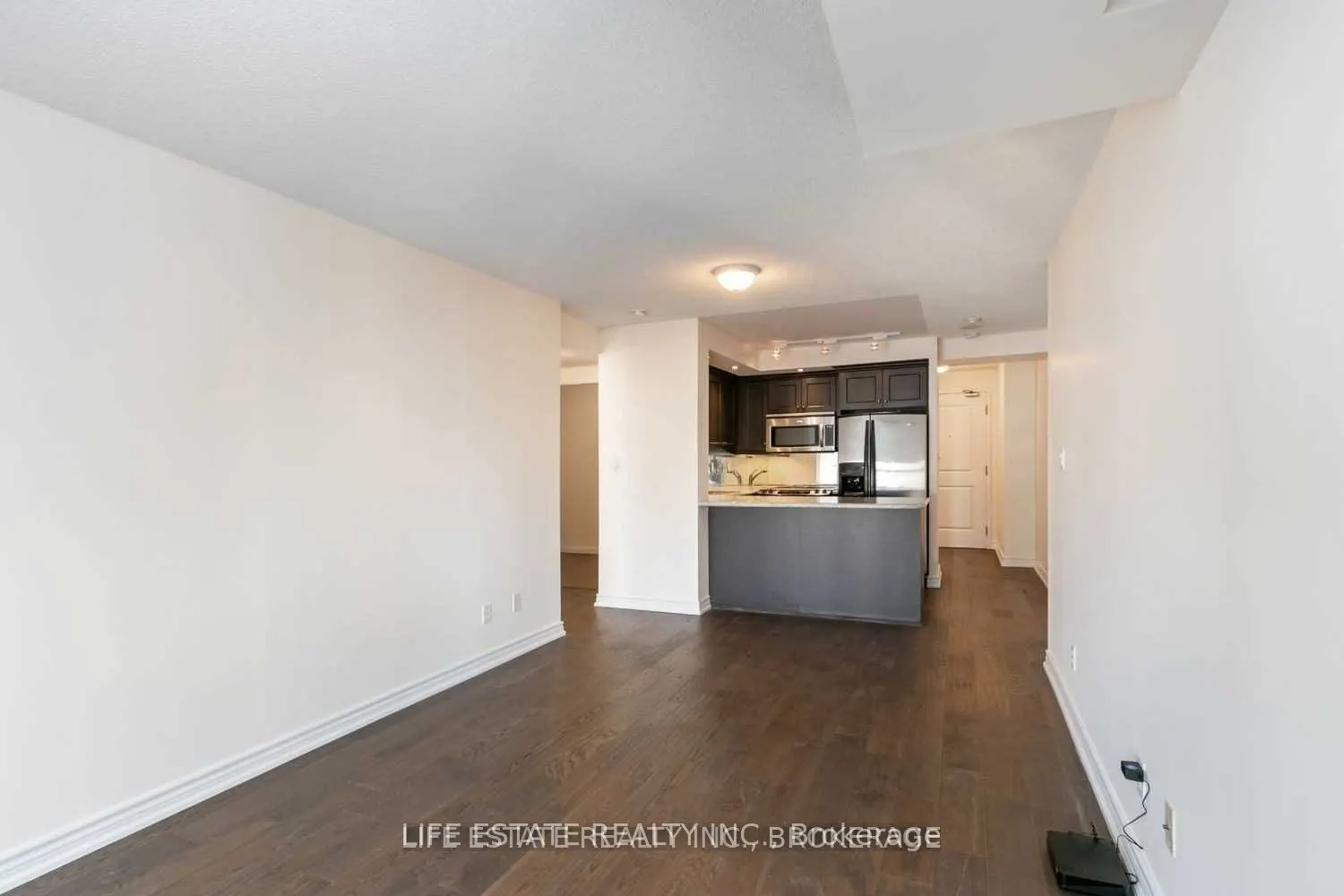 900 Mount Pleasant Road, #1204