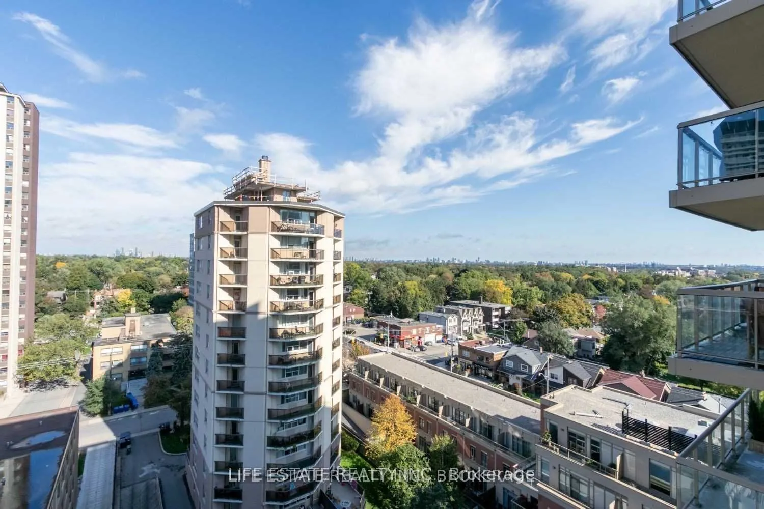 900 Mount Pleasant Road, #1204