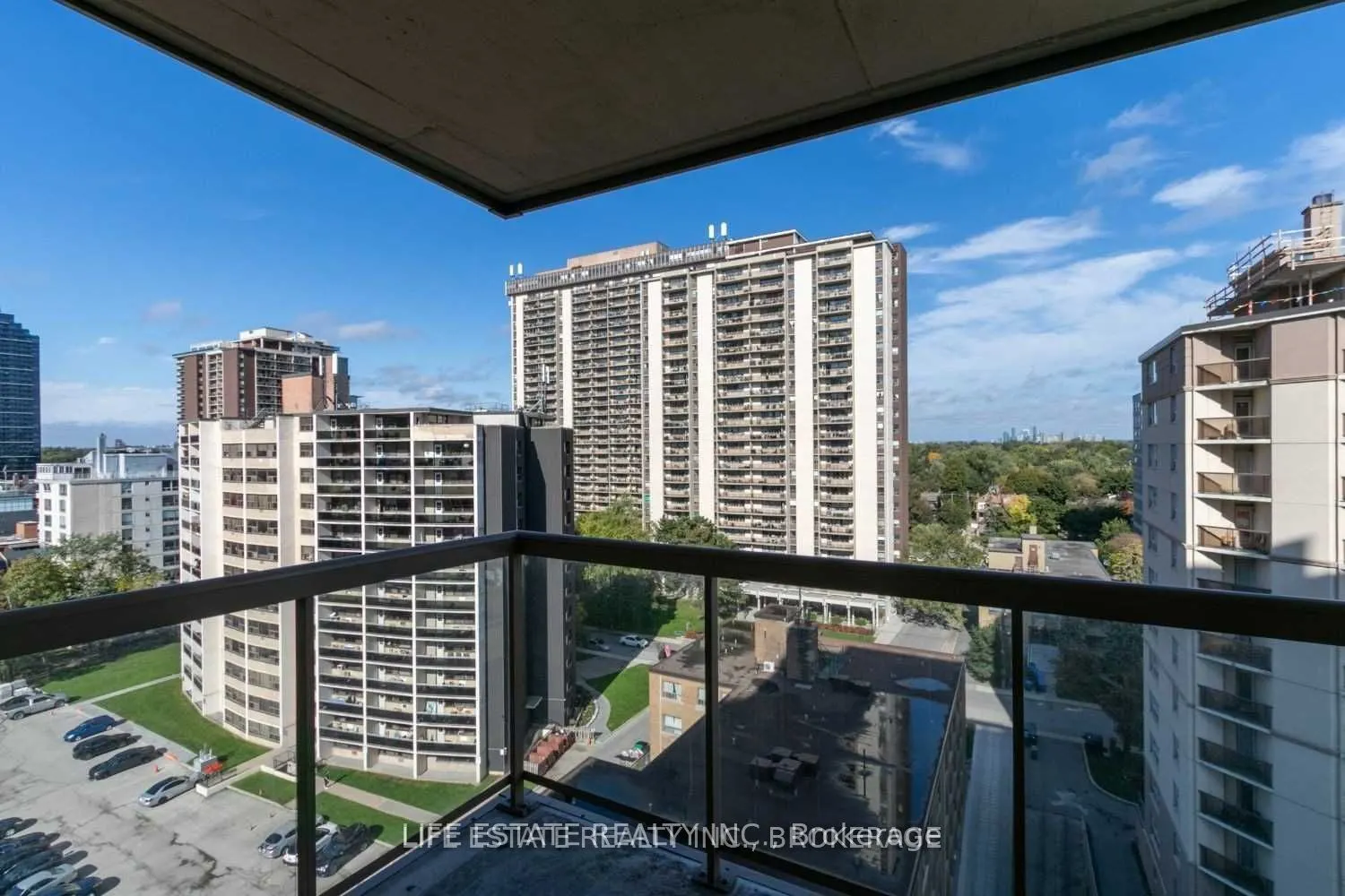 900 Mount Pleasant Road, #1204
