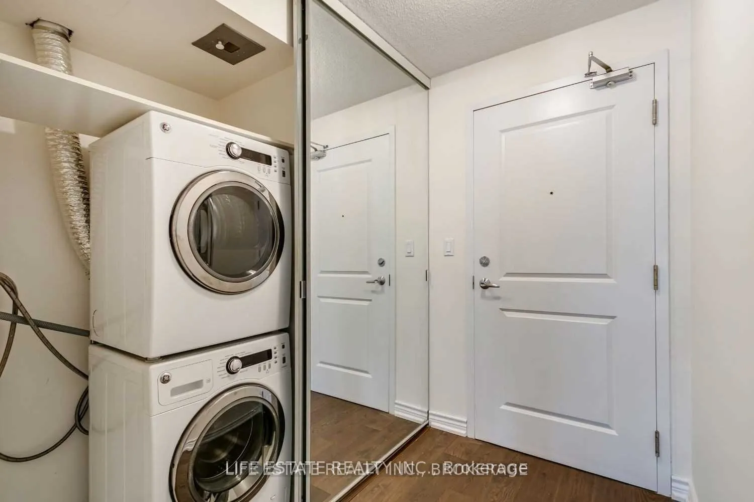 900 Mount Pleasant Road, #1204