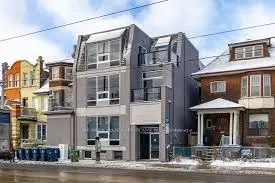 686 Bathurst Street, #302