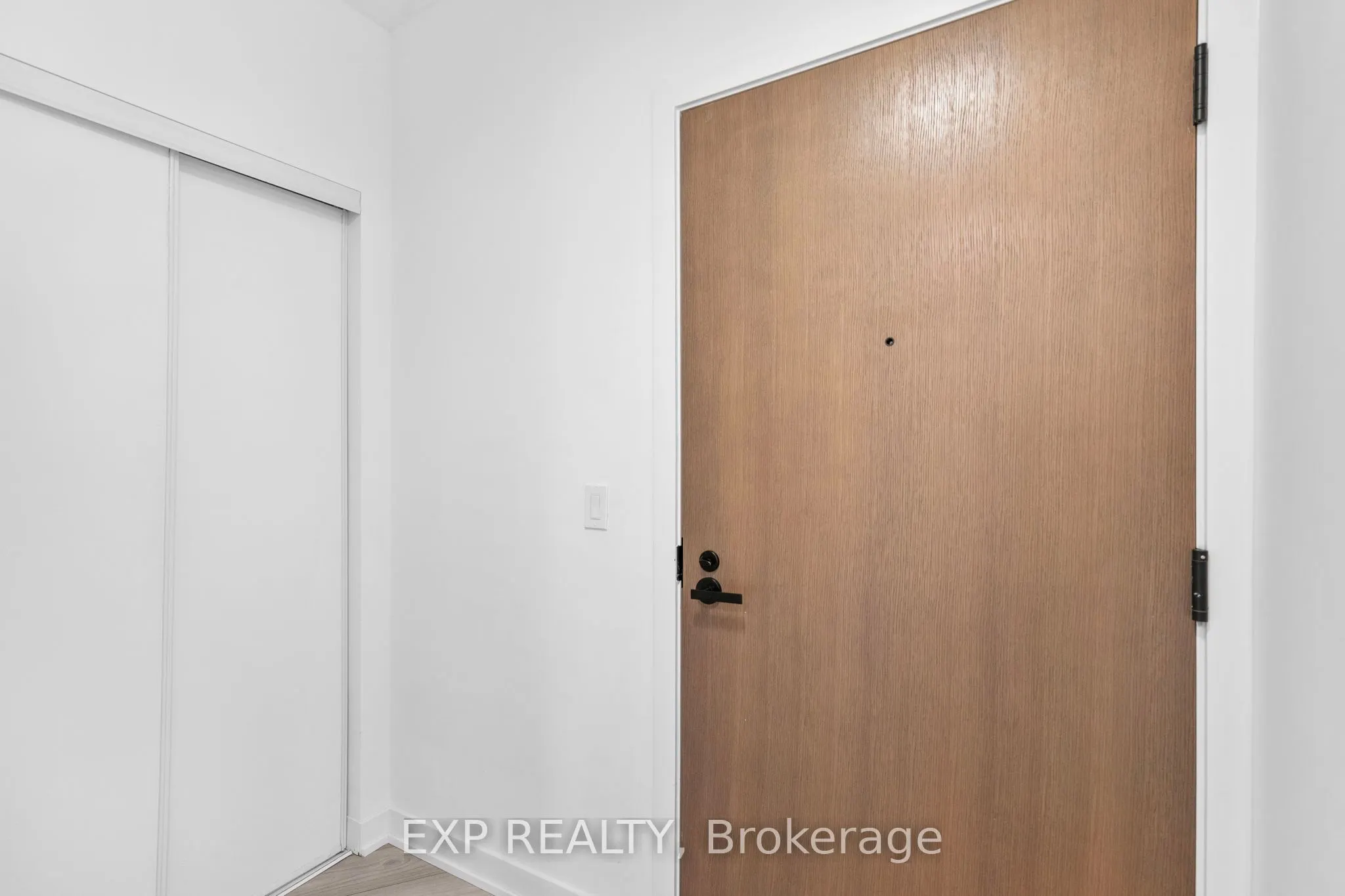 8 TIPPETT Road, #1605