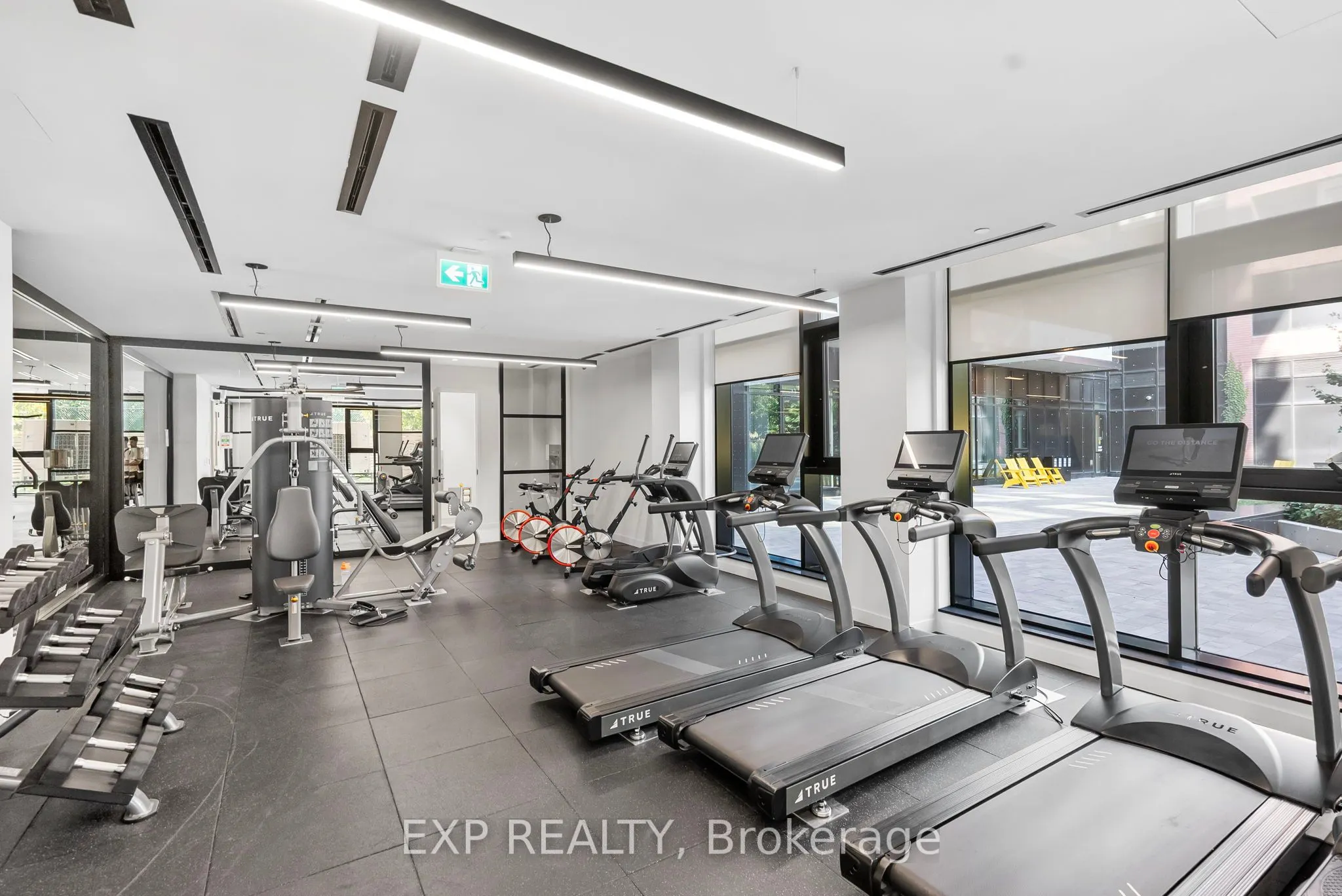 8 TIPPETT Road, #1605