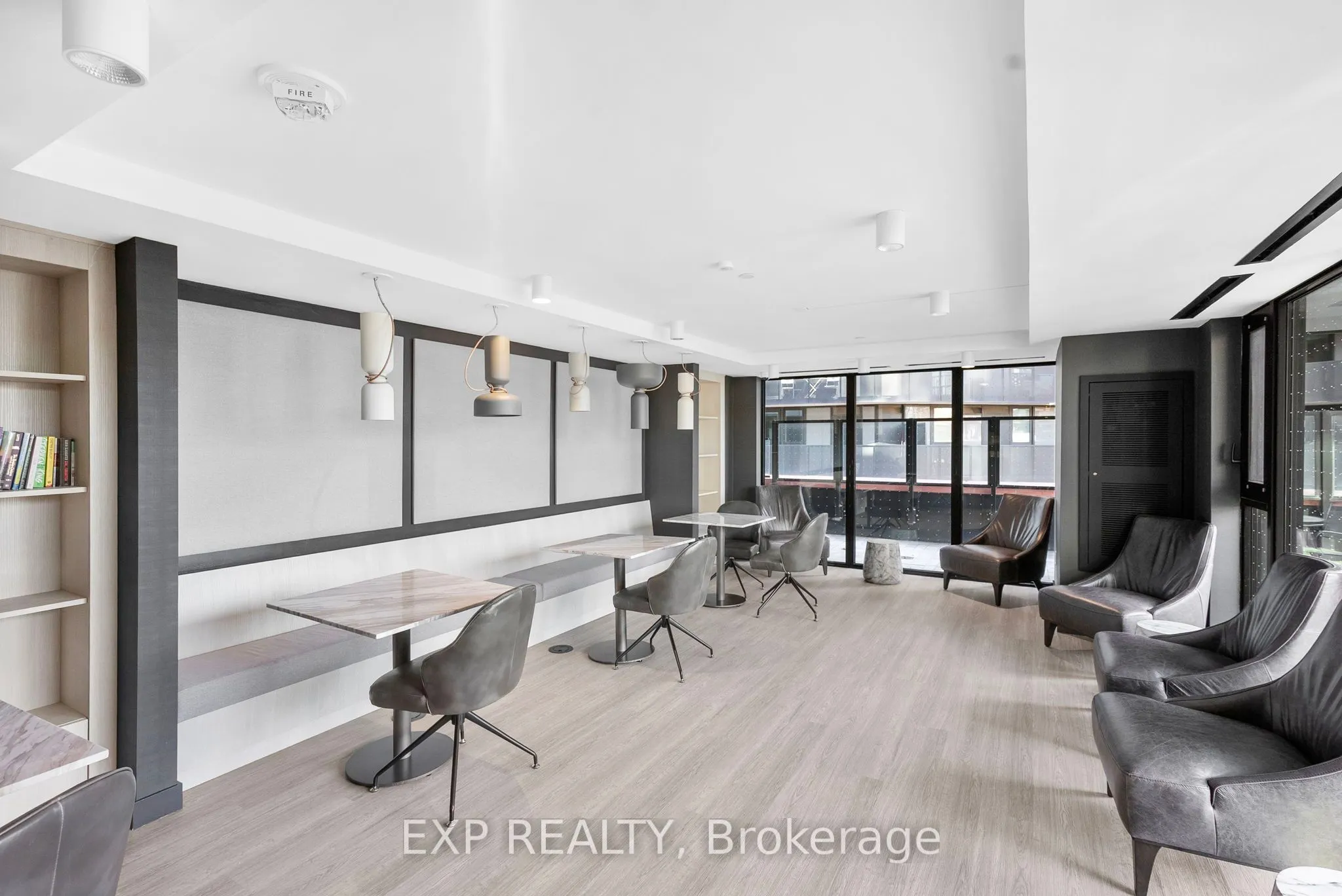 8 TIPPETT Road, #1605