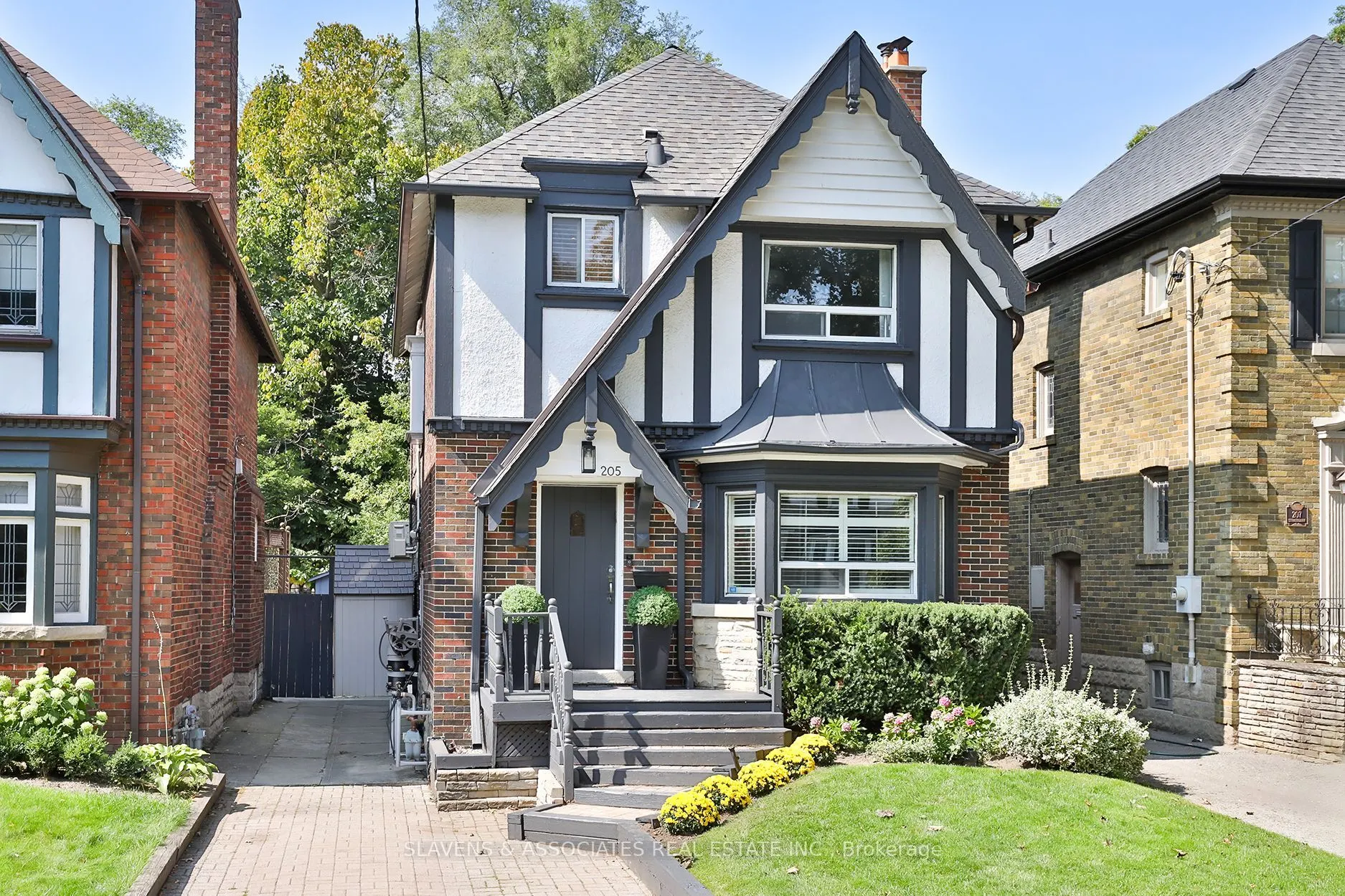 205 Strathearn Road