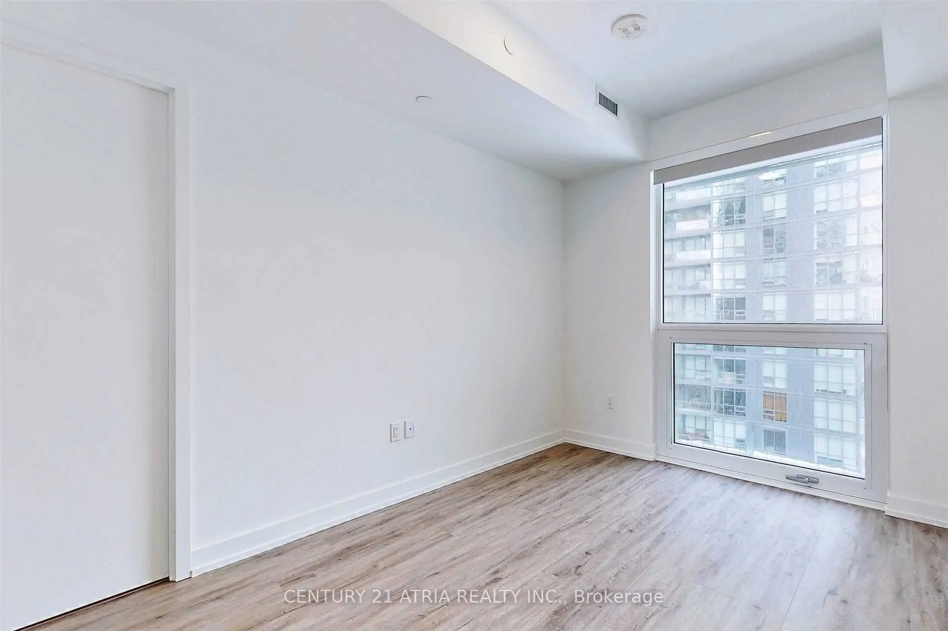 39 Roehampton Avenue, #908