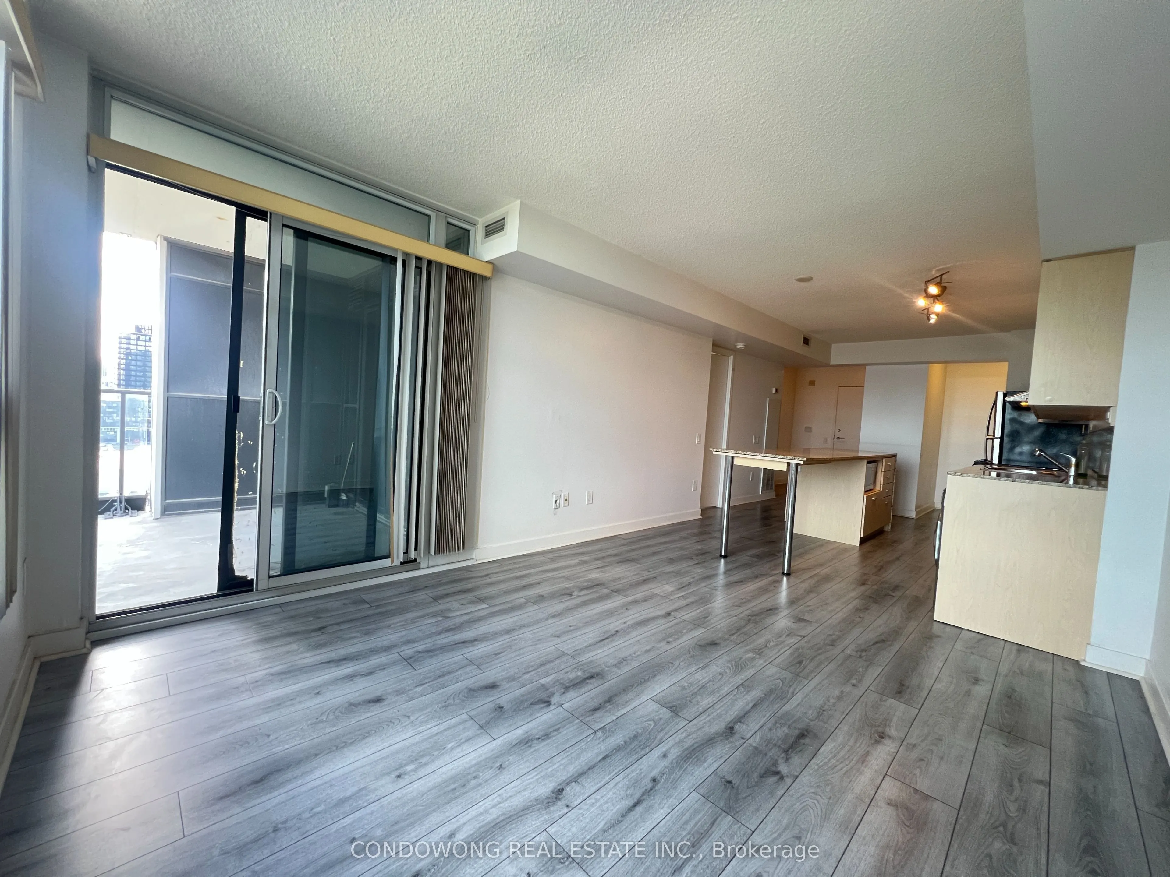 33 Singer Court, #1710