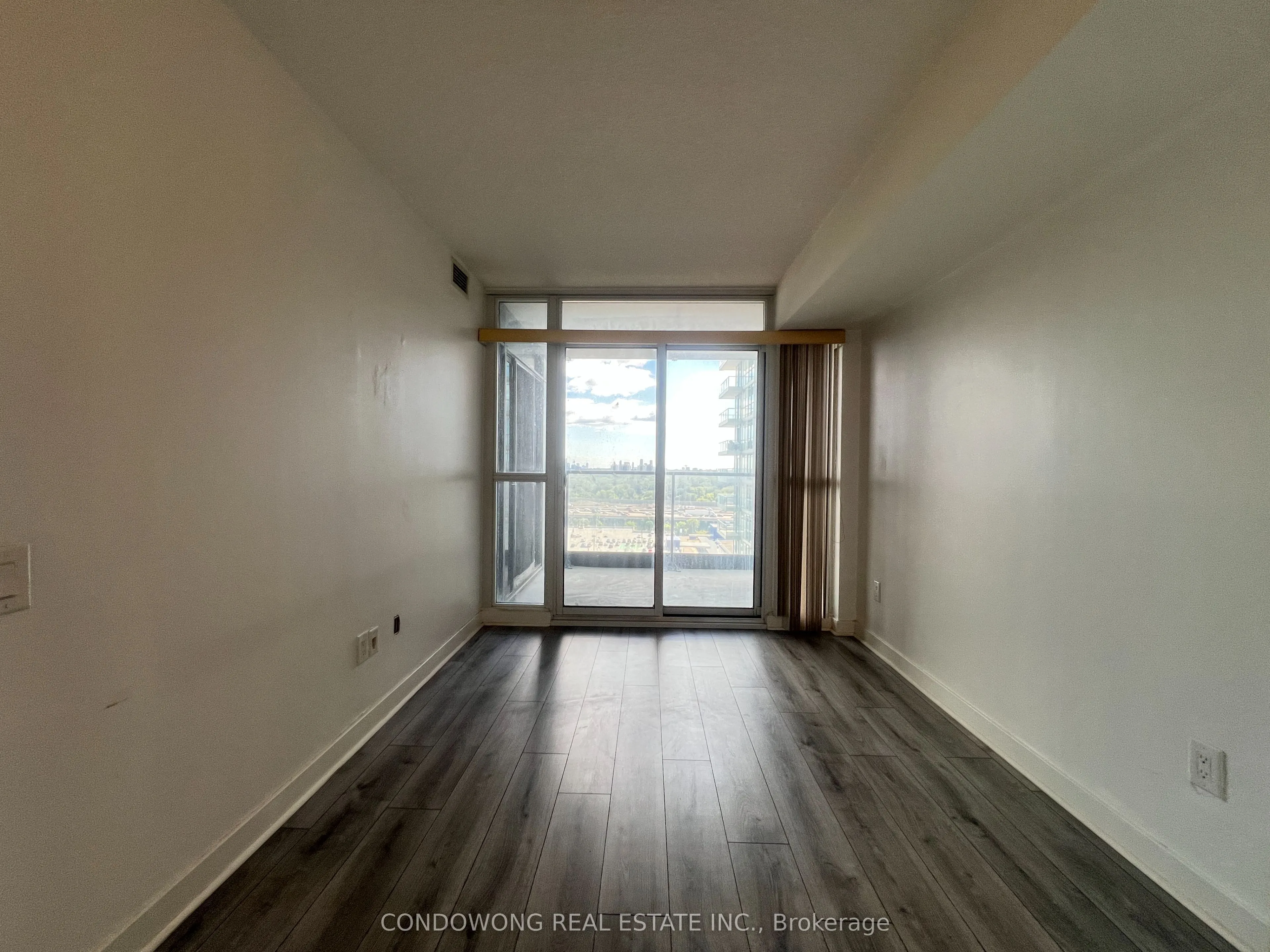 33 Singer Court, #1710