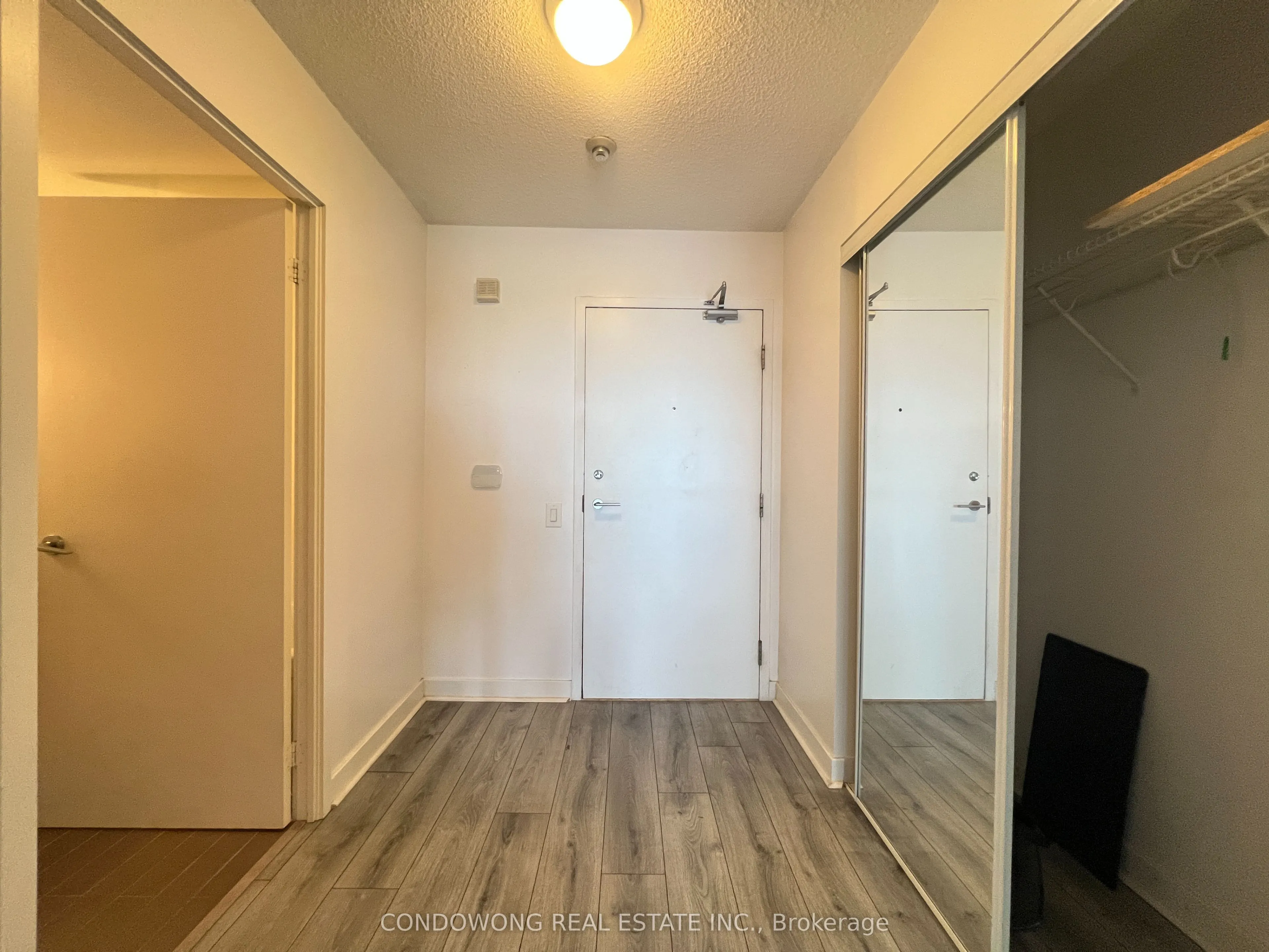33 Singer Court, #1710