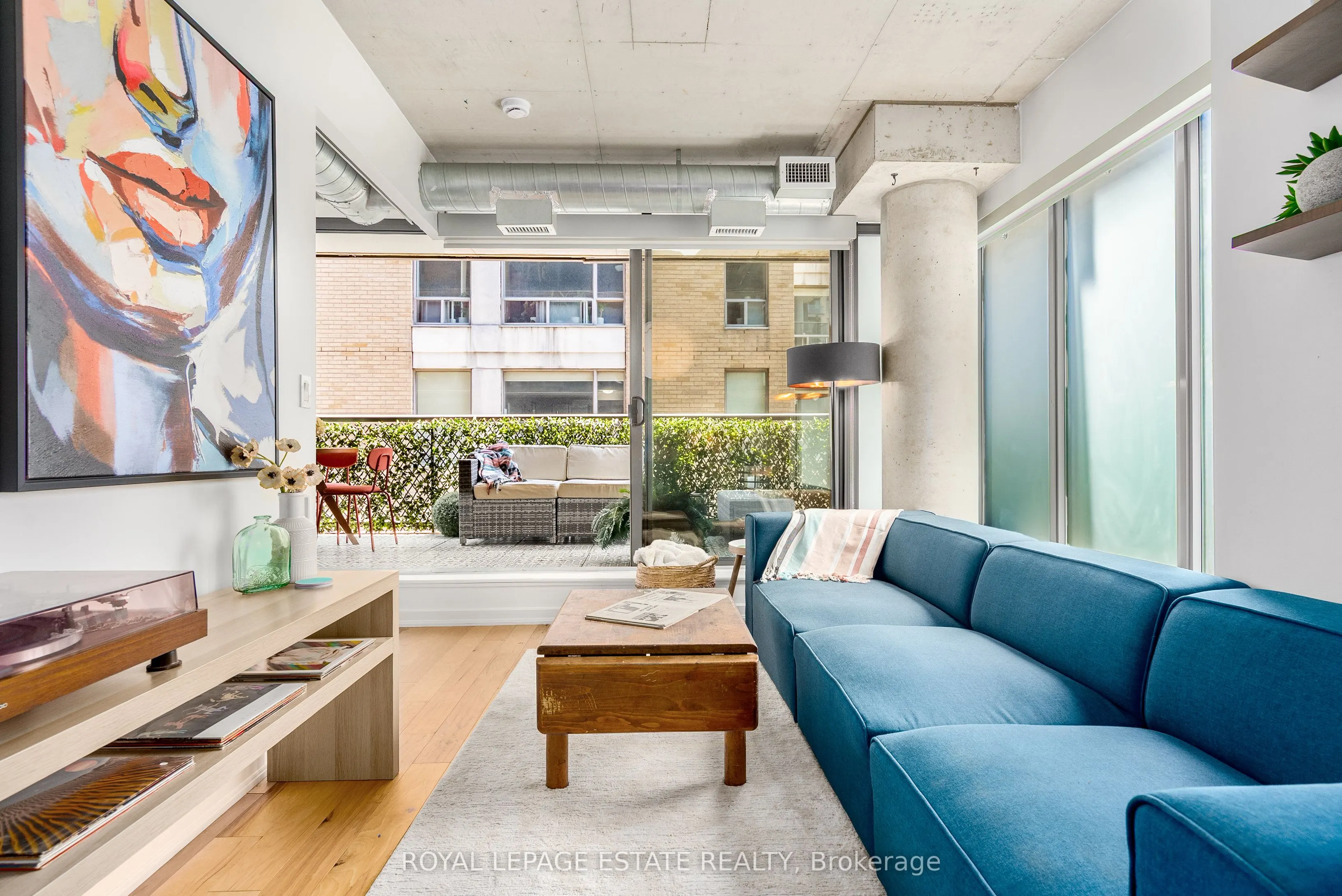533 Richmond Street W, #304