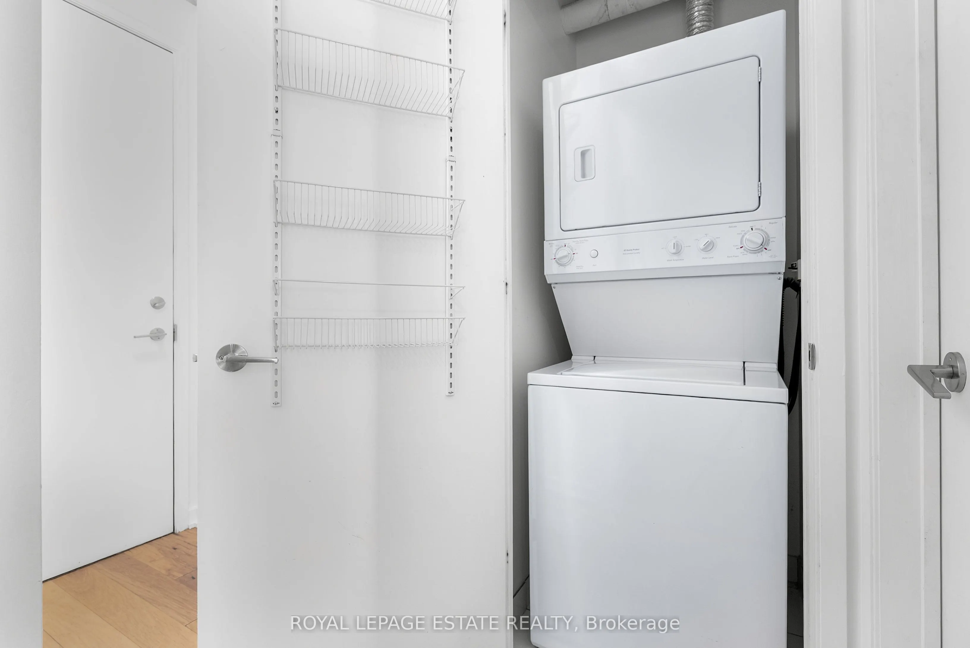 533 Richmond Street W, #304