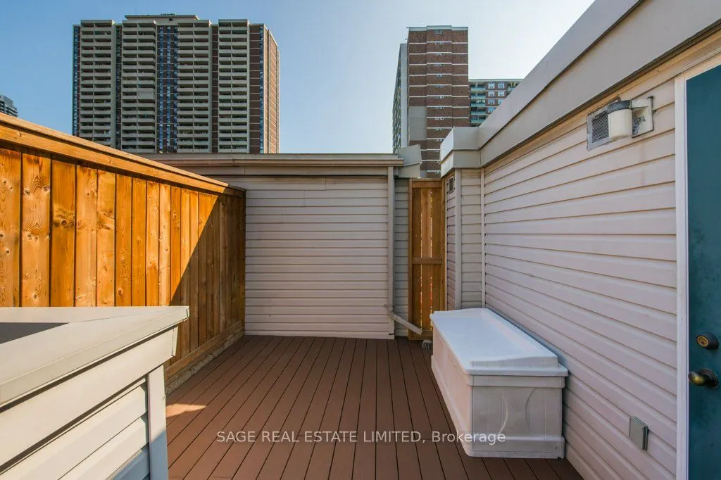 415 Jarvis Street, #338