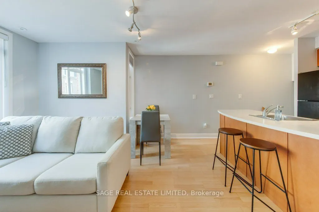415 Jarvis Street, #338