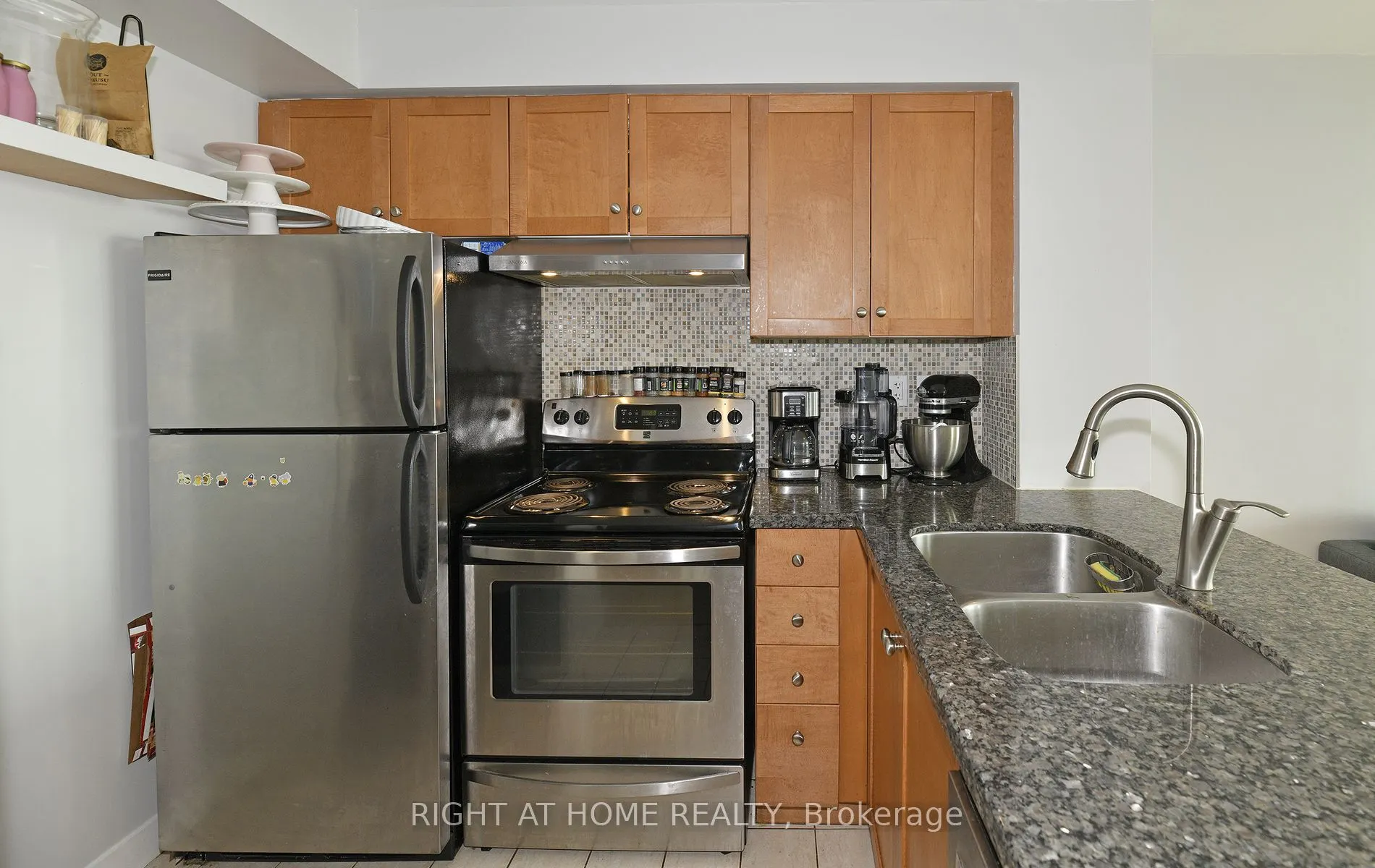 650 QUEENS Quay W, #1011