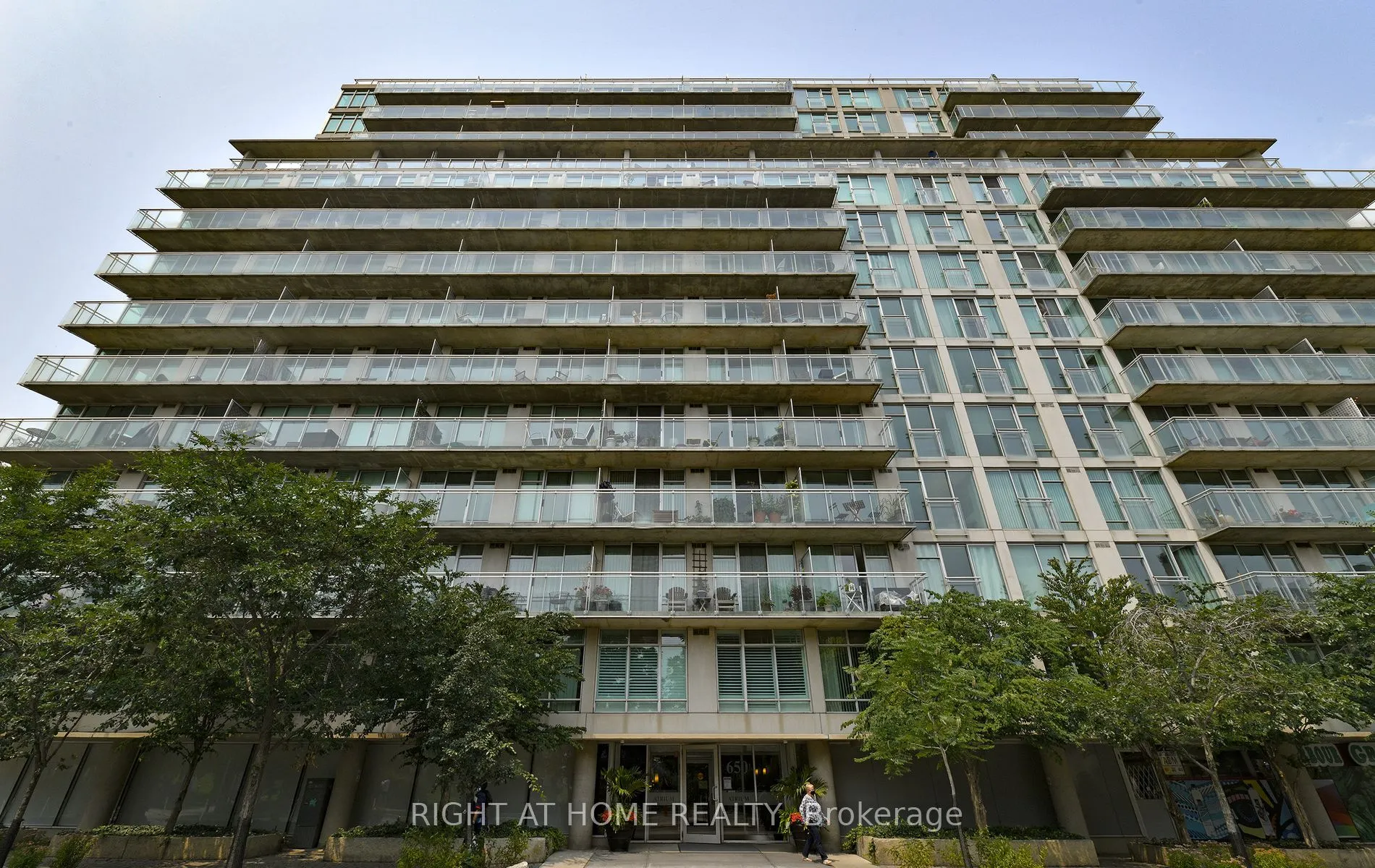 650 QUEENS Quay W, #1011
