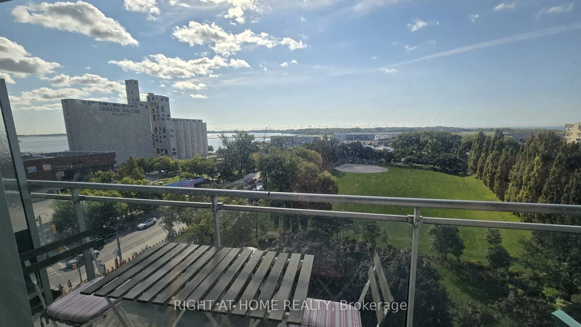 650 QUEENS Quay W, #1011