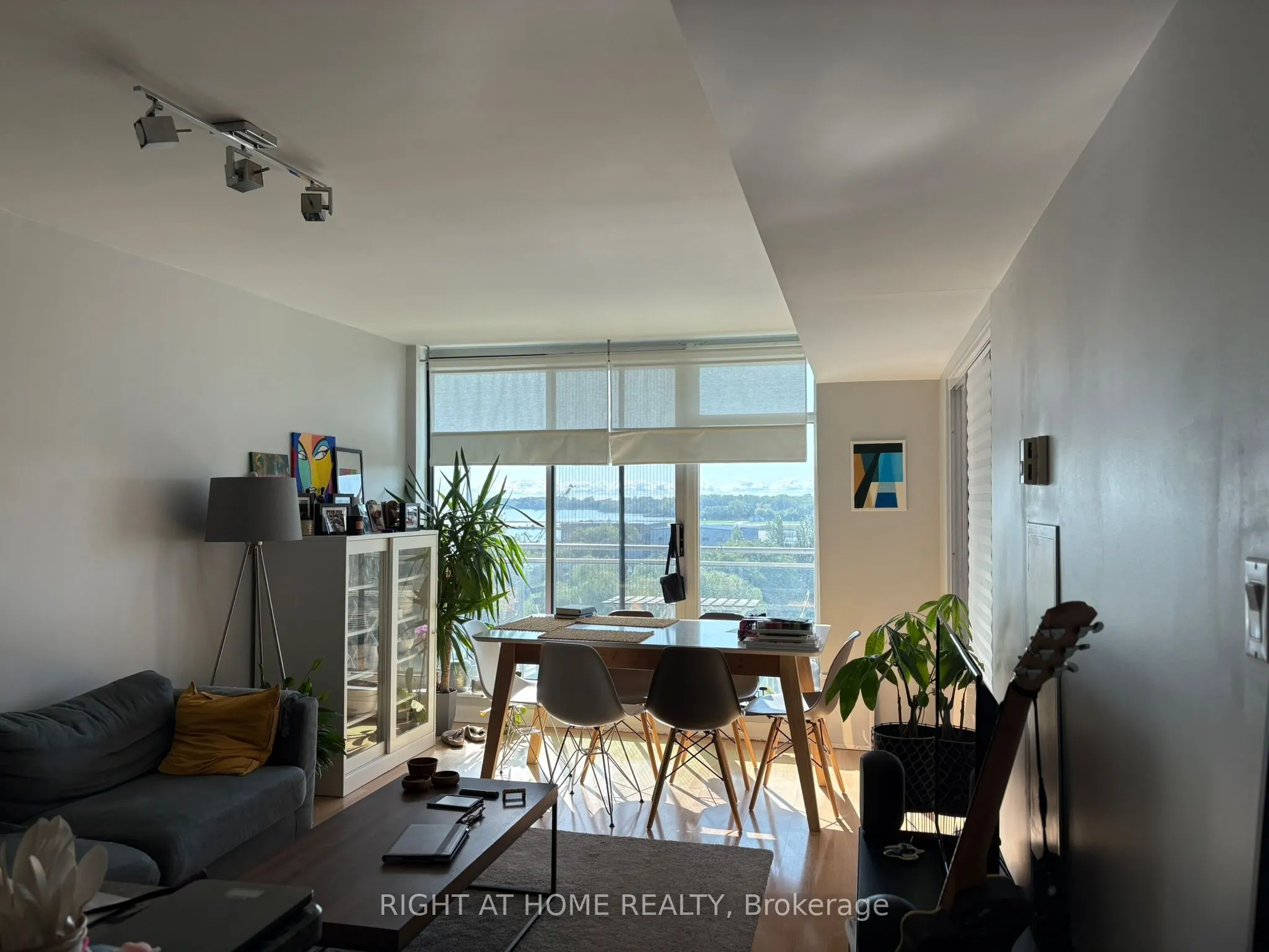 650 QUEENS Quay W, #1011
